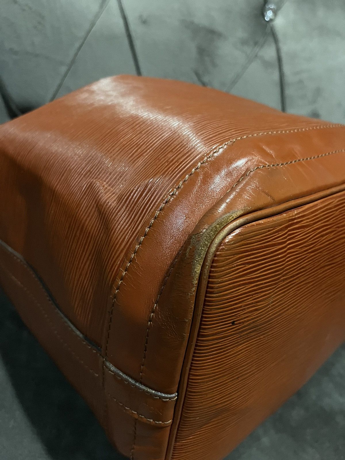 Louis Vuitton LOUIS VUITTON Noe Large Brown Kenyan Fawn Epi Leather Size ONE SIZE - 10 Thumbnail