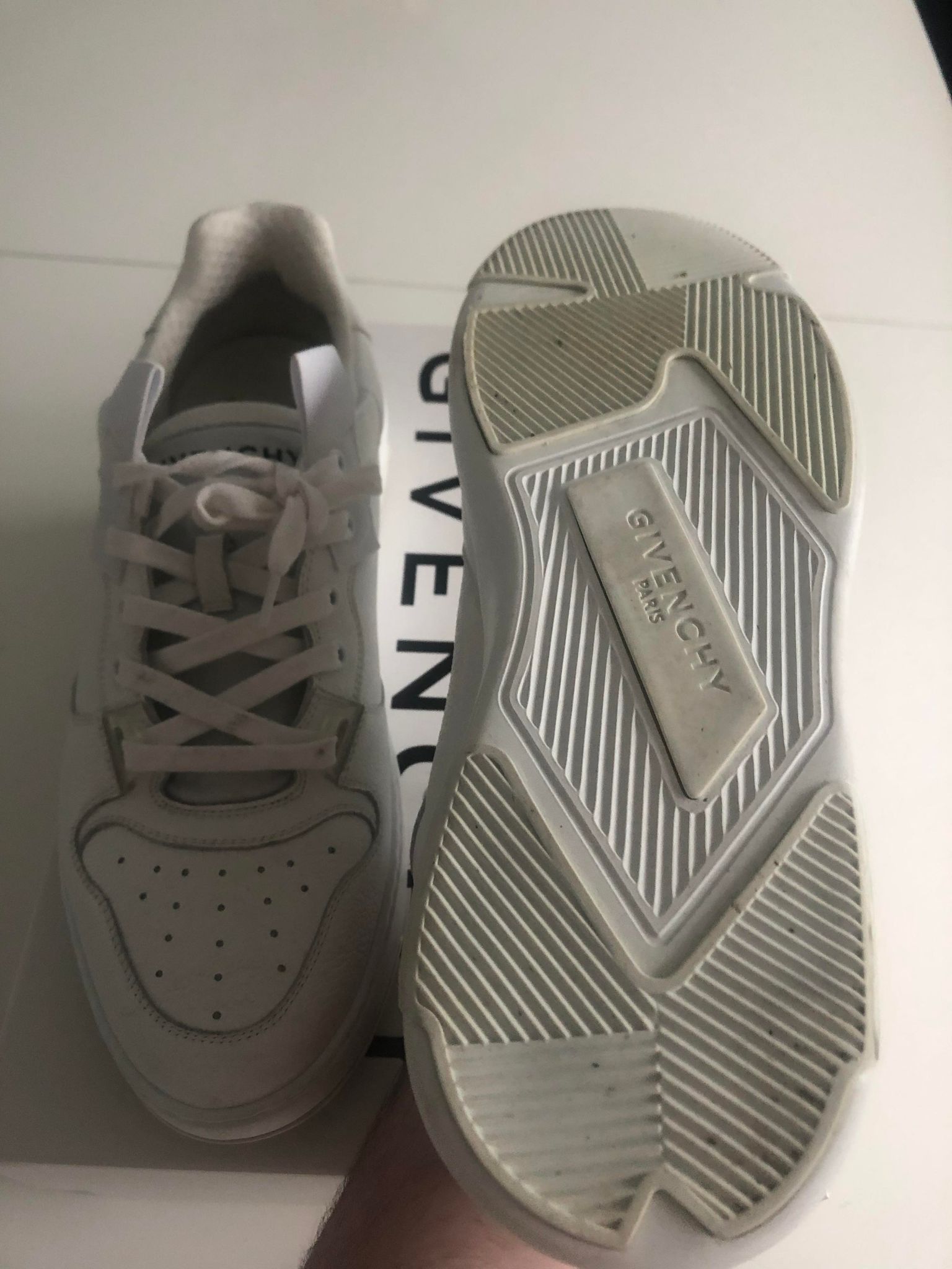 Givenchy Wing sneaks low Size US 9.5 / EU 42-43 - 4 Thumbnail