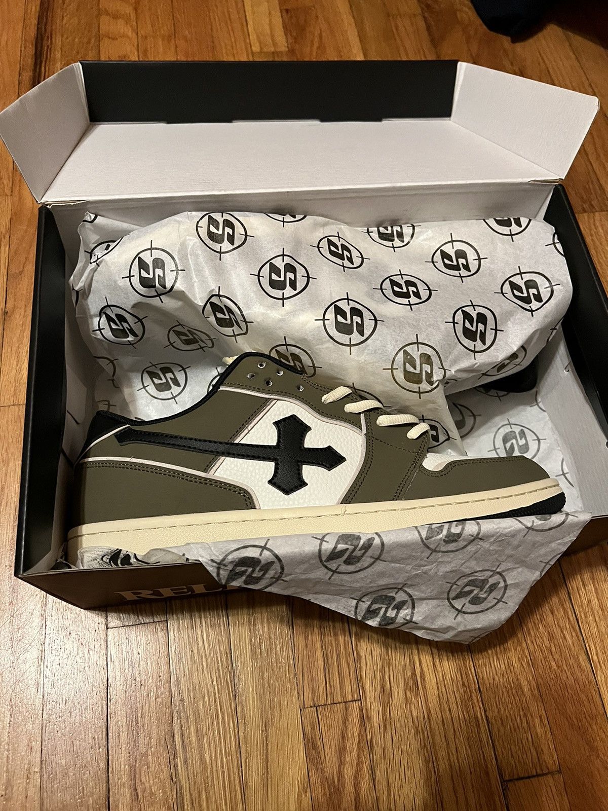 Other Signal Crash Religion 01 V2 Size US 10.5 / EU 43-44 - 1 Thumbnail