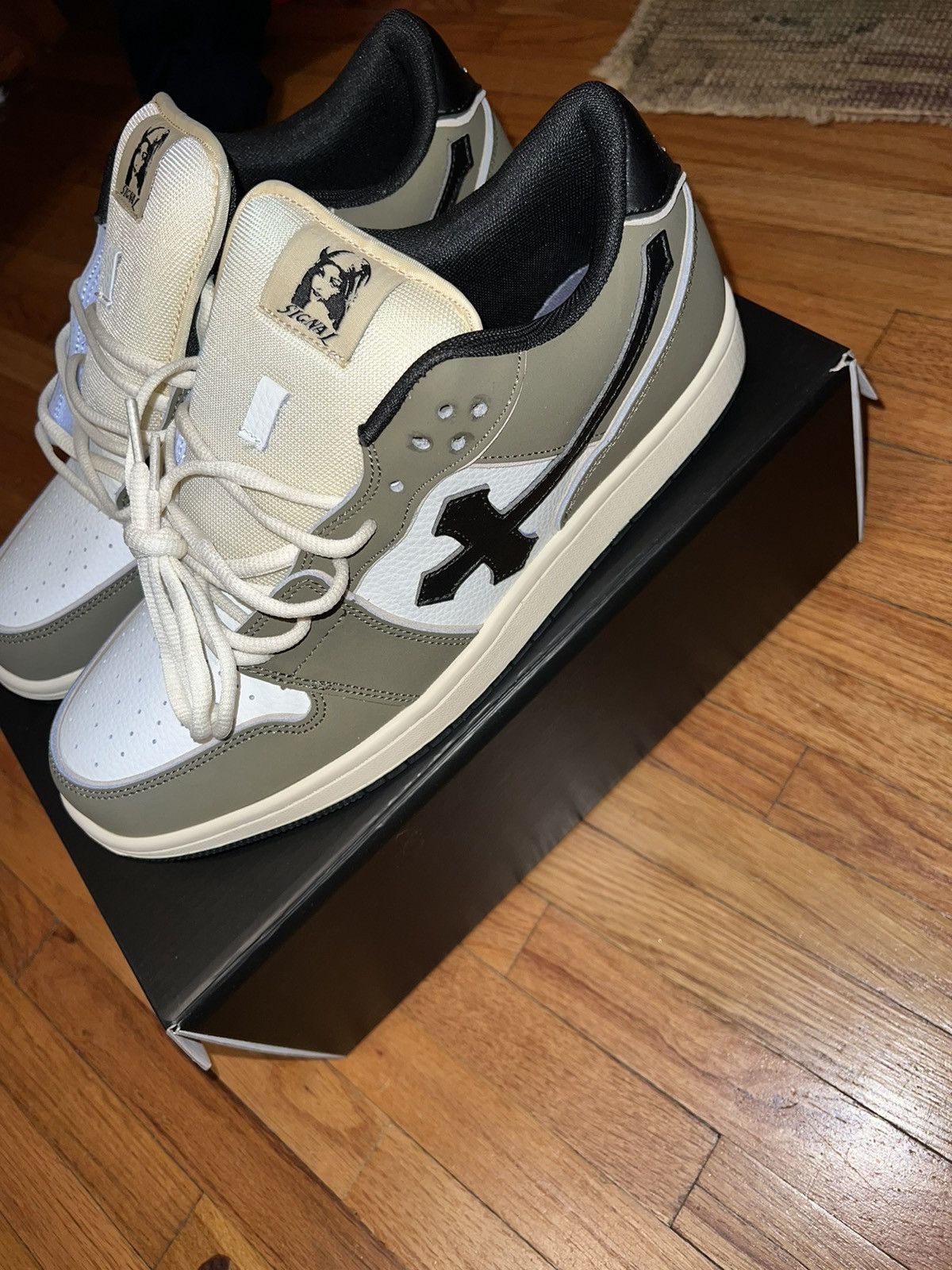 Other Signal Crash Religion 01 V2 Size US 10.5 / EU 43-44 - 4 Thumbnail