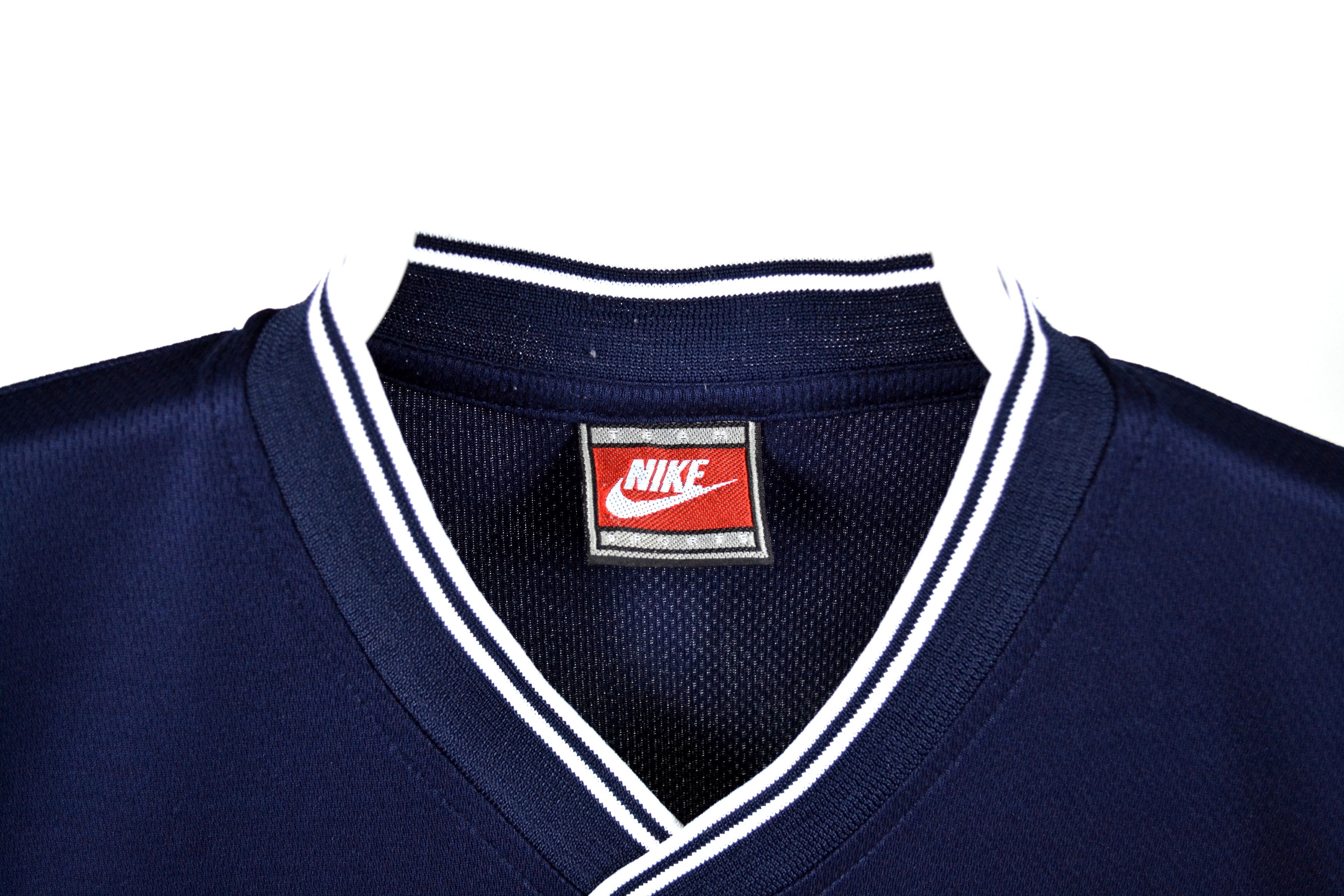 Nike × Vintage Vintage Nike Team Sports T-shirt Size US M / EU 48-50 / 2 - 4 Thumbnail