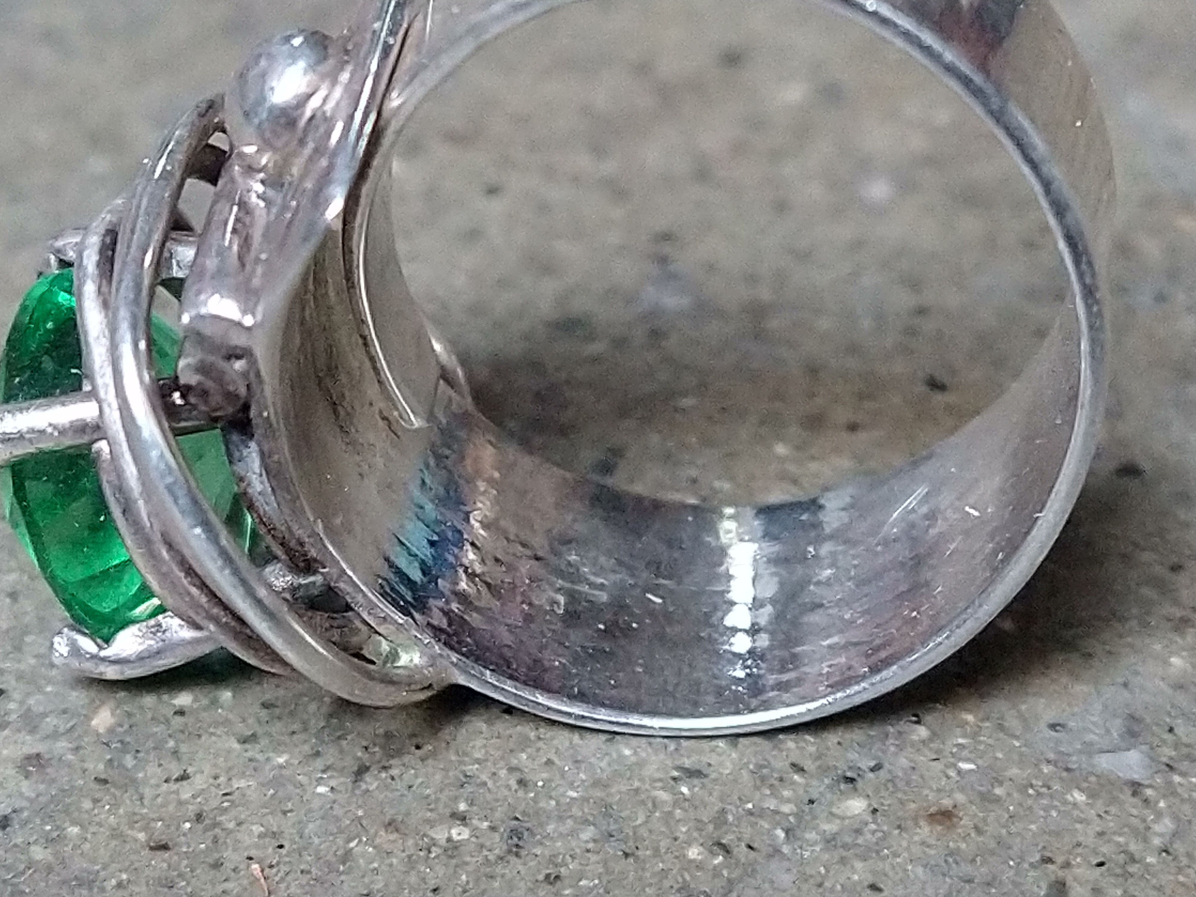 Jewelry × Sterling Silver Sterling Silver Ring Size 8 Green Glass Modern Steampunk Size ONE SIZE - 10 Thumbnail