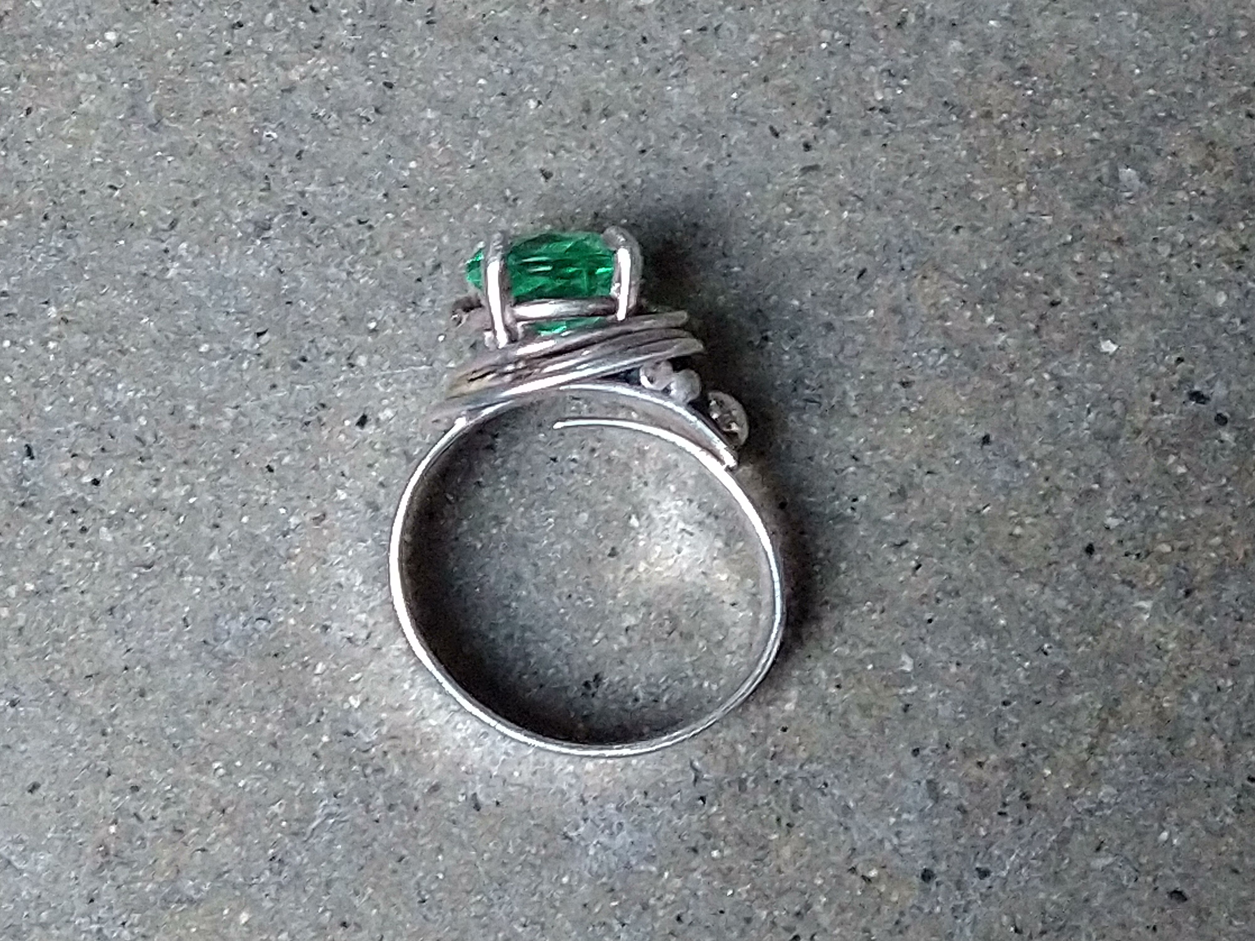 Jewelry × Sterling Silver Sterling Silver Ring Size 8 Green Glass Modern Steampunk Size ONE SIZE - 7 Thumbnail