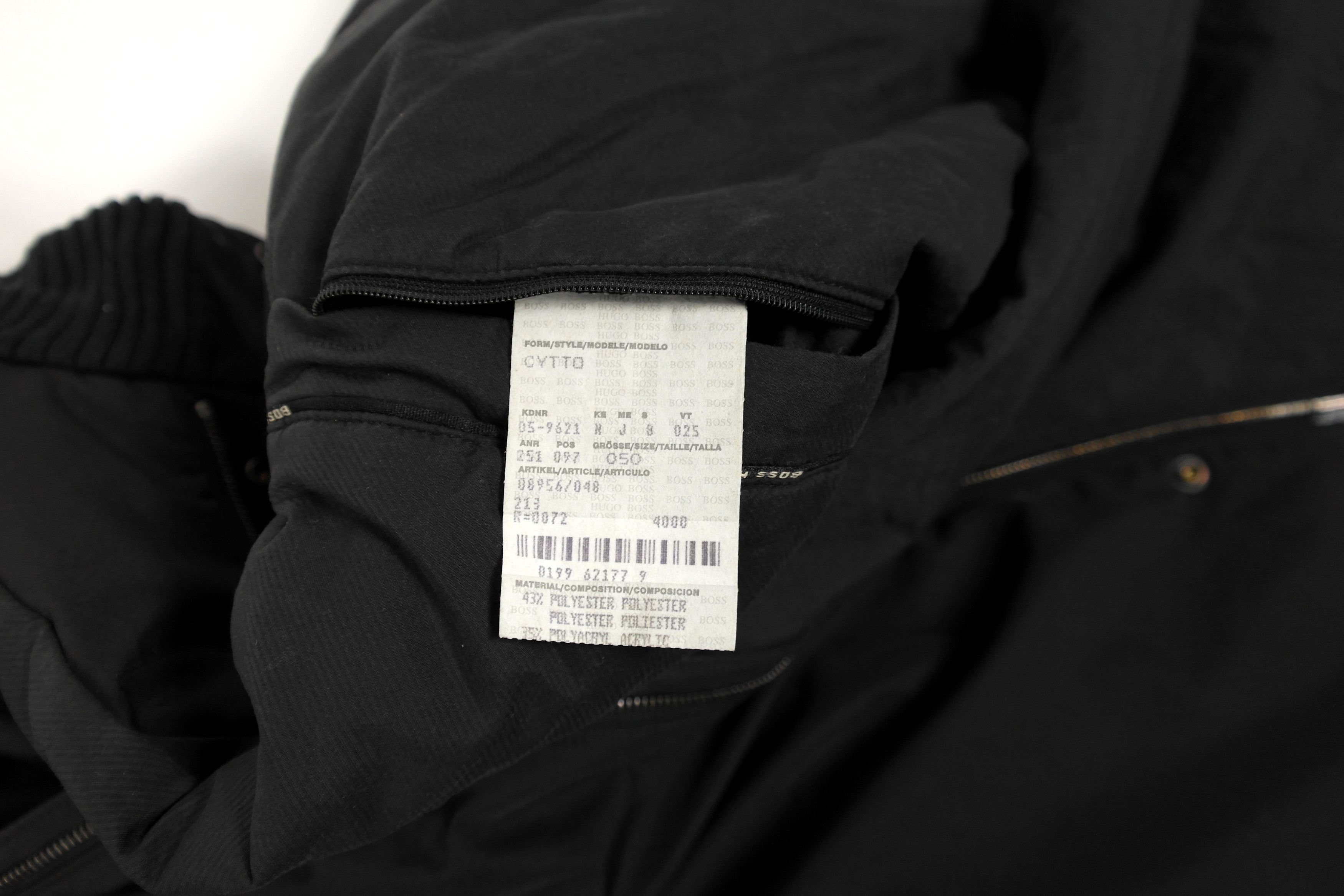 Hugo Boss Vintage Hugo Boss Nylon Jacket Size US L / EU 52-54 / 3 - 9 Thumbnail