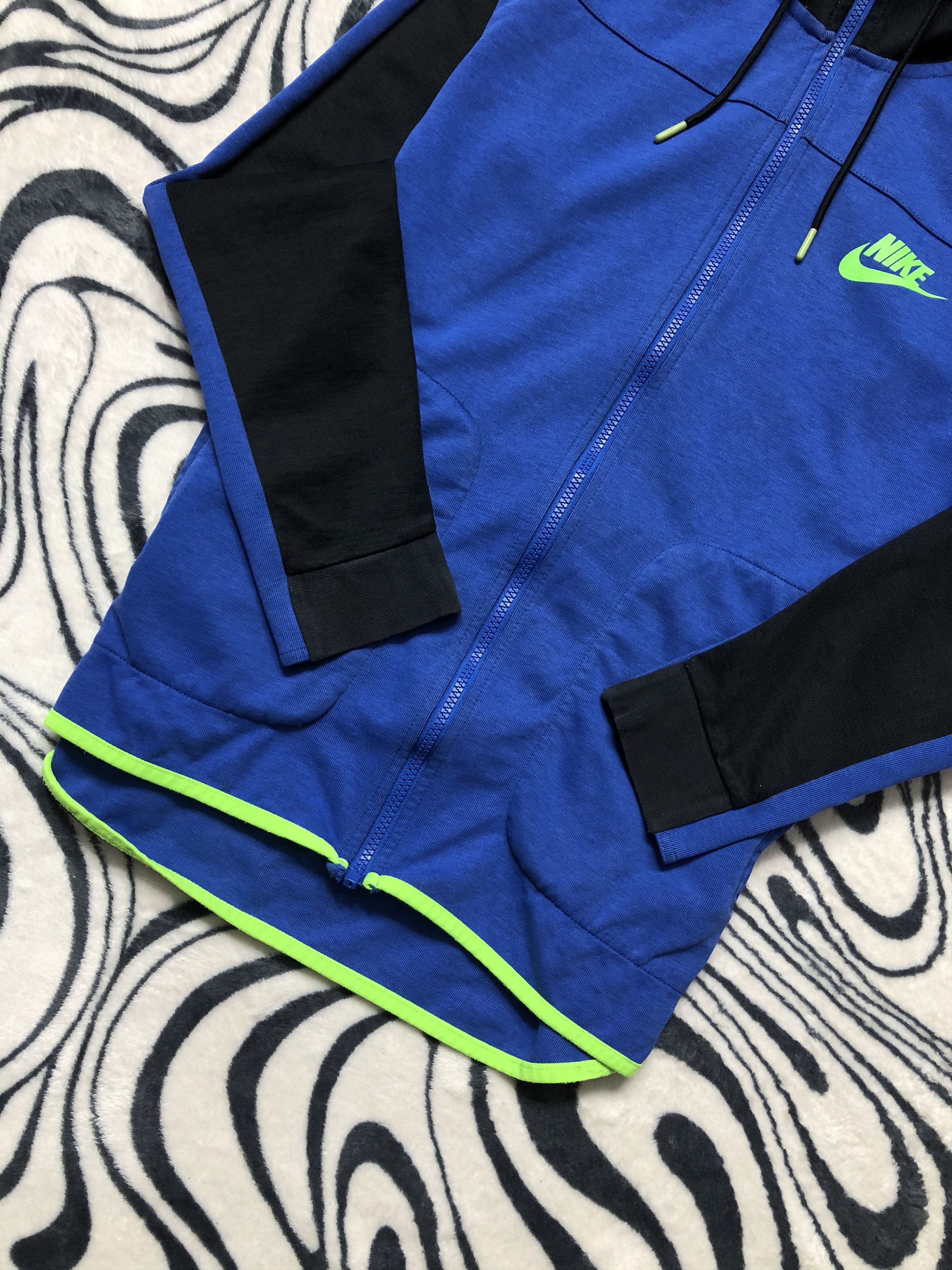 Nike Nike Vintage Mens Zip Hoodie Y2K Size US M / EU 48-50 / 2 - 3 Thumbnail