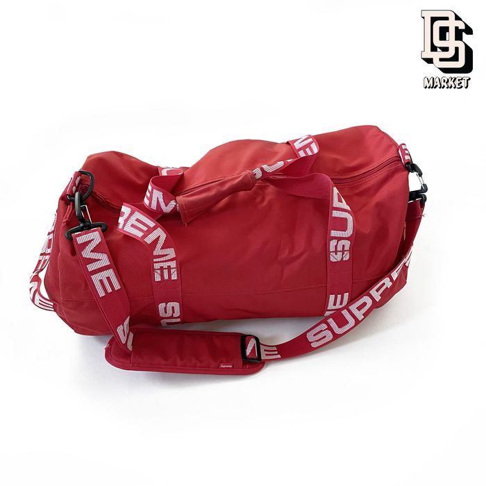 Supreme Duffle Bag Red FW18 (Pre Owned)