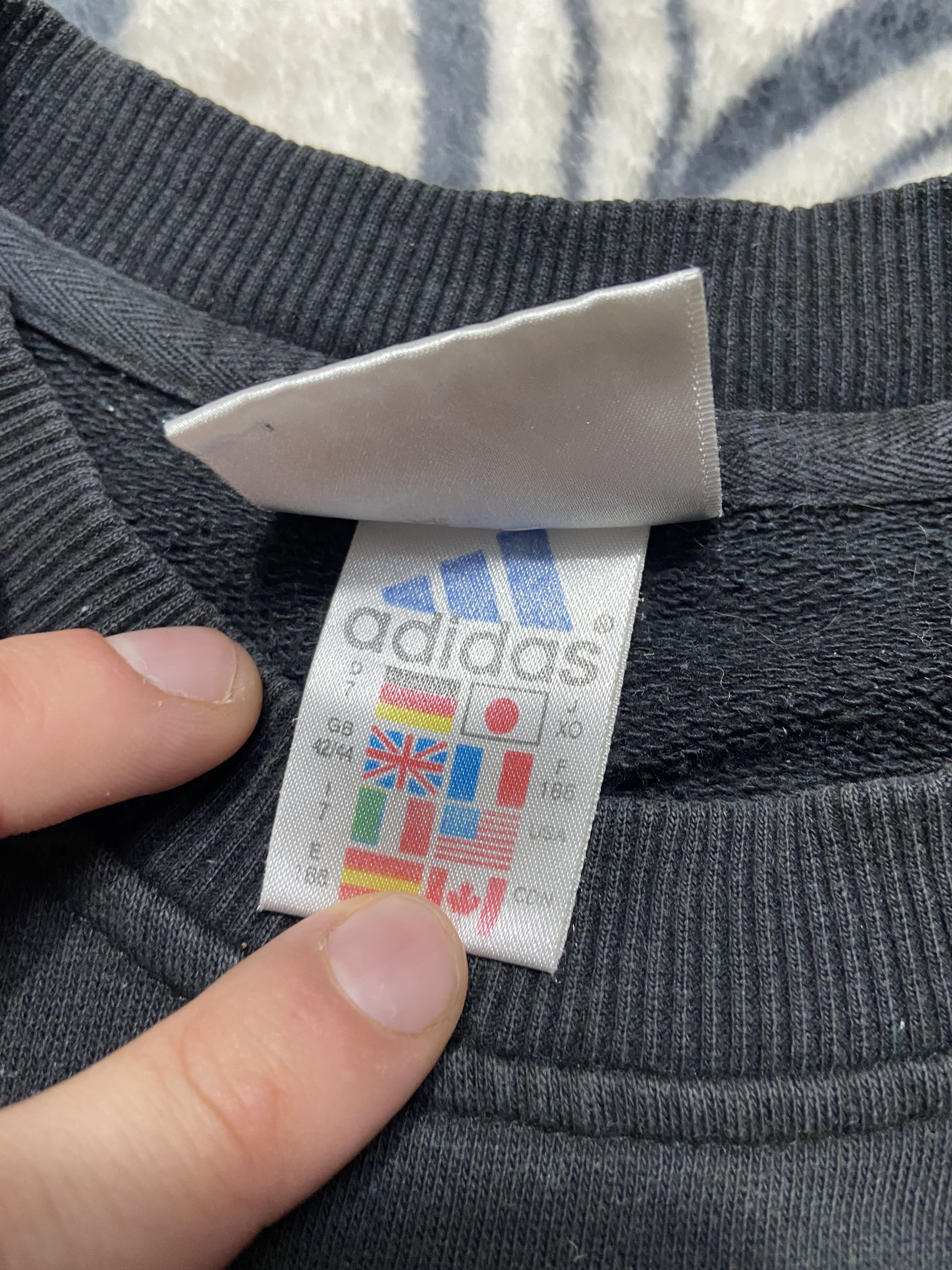 Adidas × Vintage Adidas Vintage Mens Distressed Sweatshirt Size US L / EU 52-54 / 3 - 4 Thumbnail