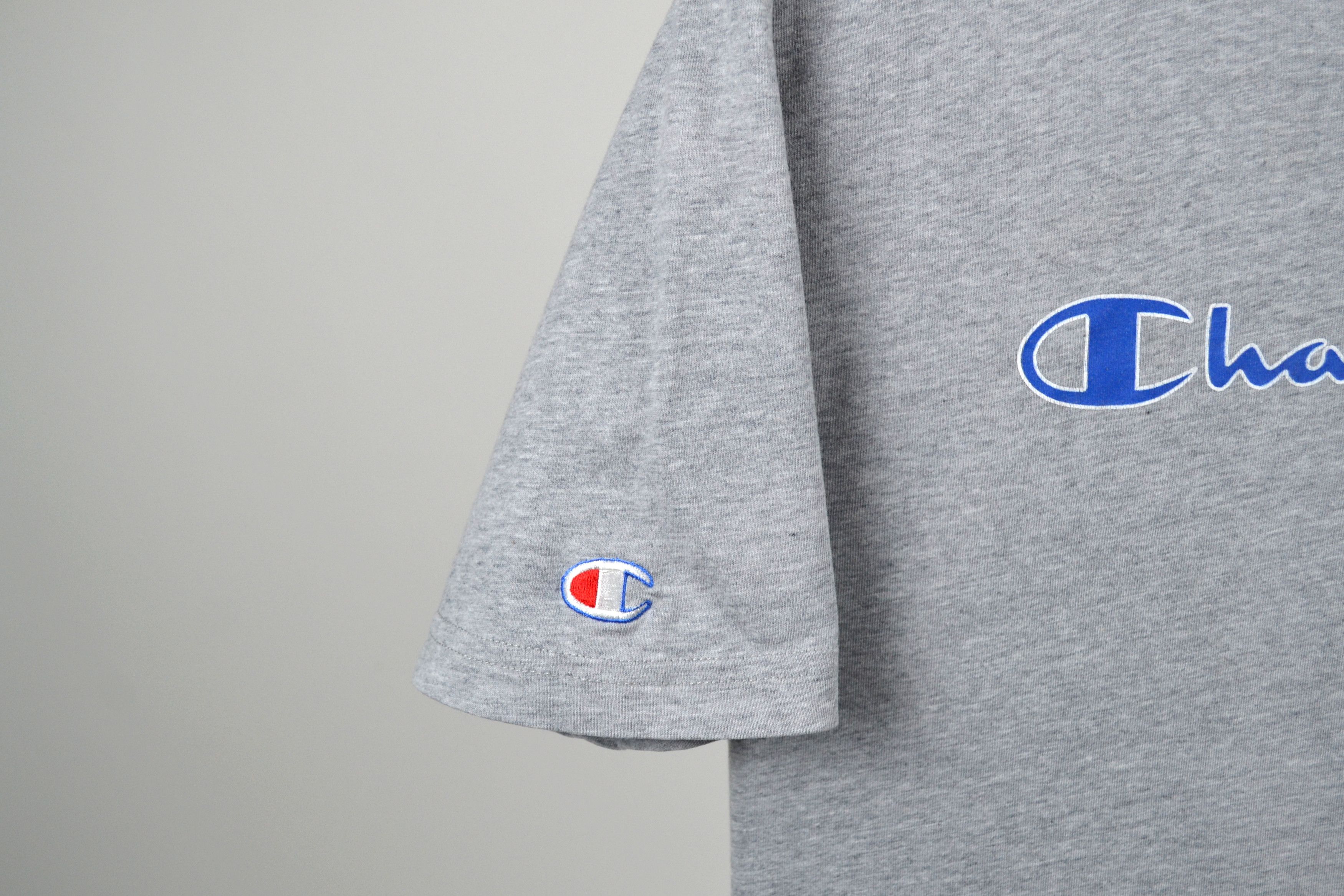 Champion × Vintage Vintage Champion centr logo shirt Size US M / EU 48-50 / 2 - 4 Thumbnail