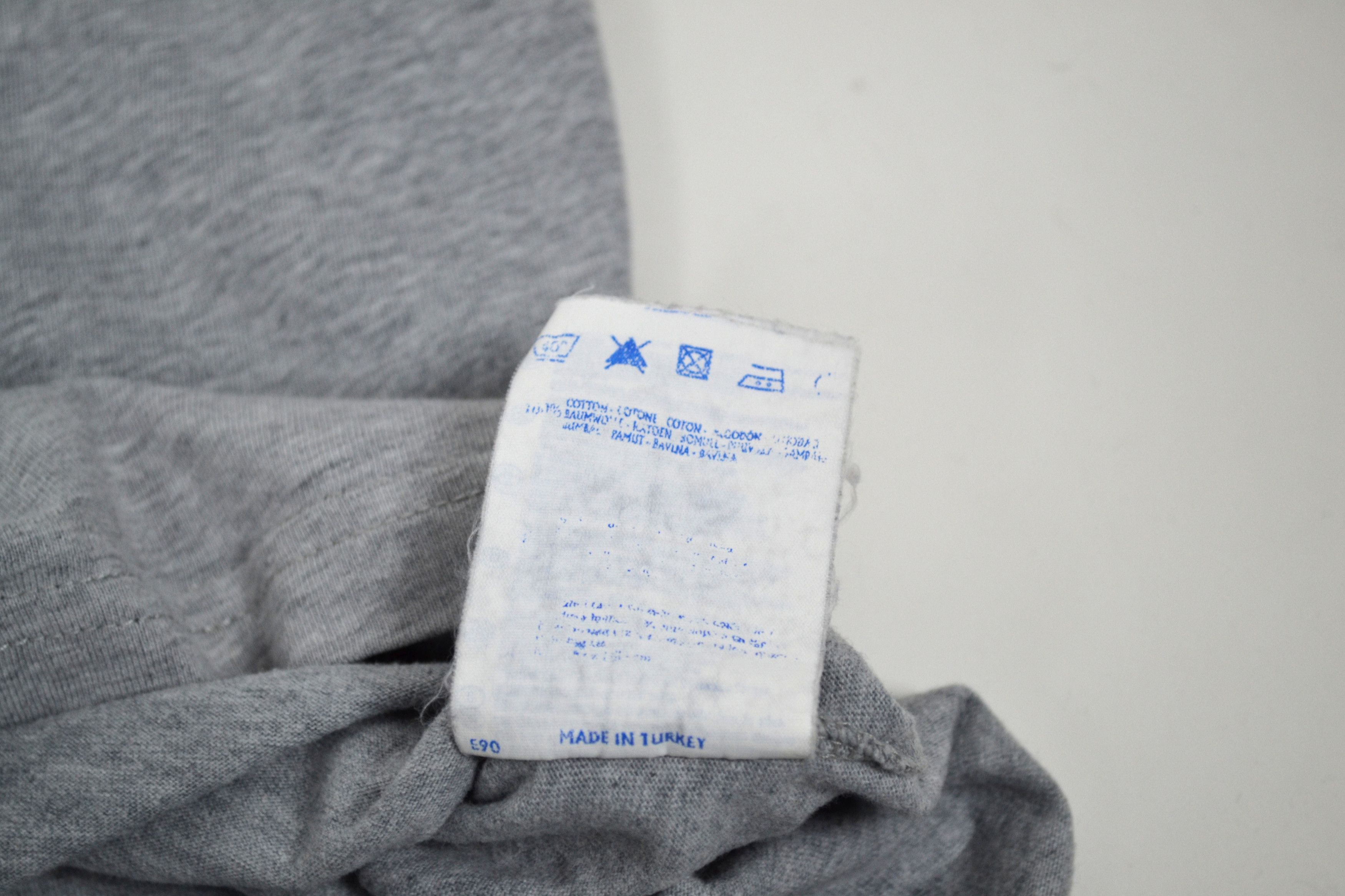 Champion × Vintage Vintage Champion centr logo shirt Size US M / EU 48-50 / 2 - 8 Thumbnail