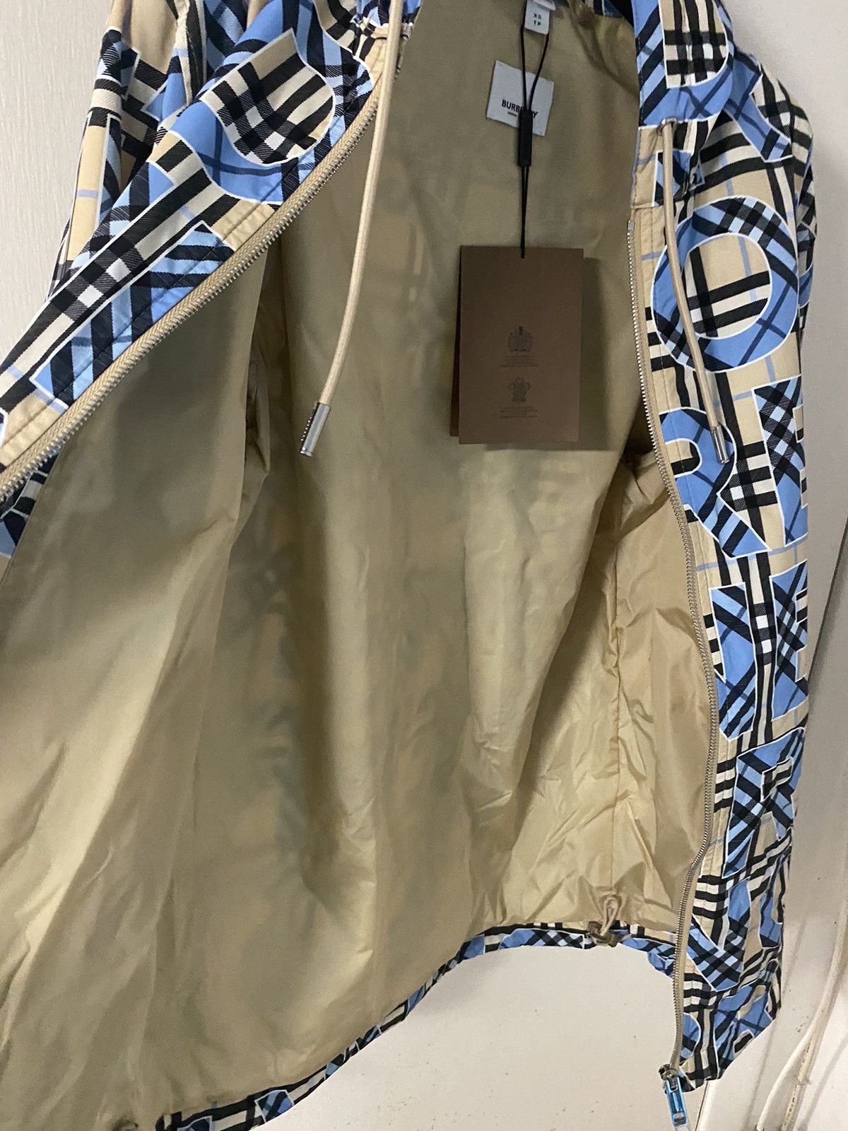 Burberry Burberry hooded jacket Size US XS / EU 42 / 0 - 3 Thumbnail