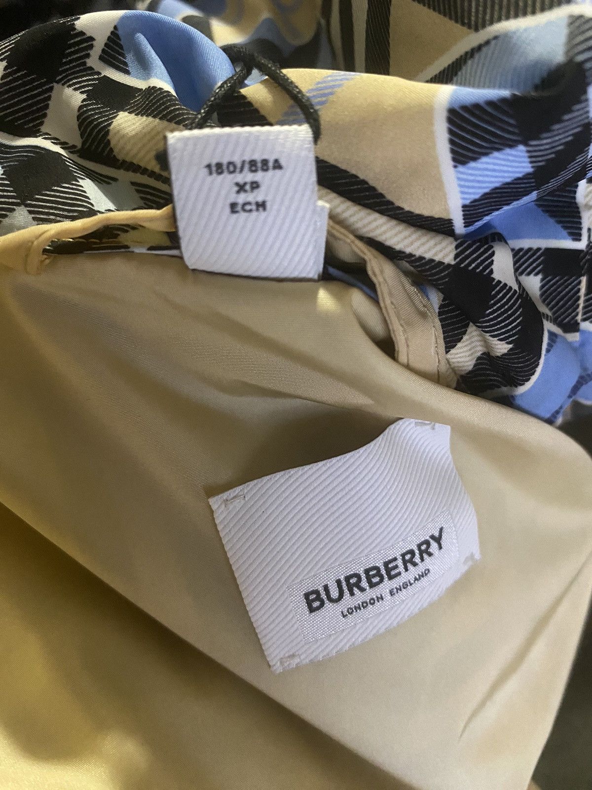 Burberry Burberry hooded jacket Size US XS / EU 42 / 0 - 11 Thumbnail
