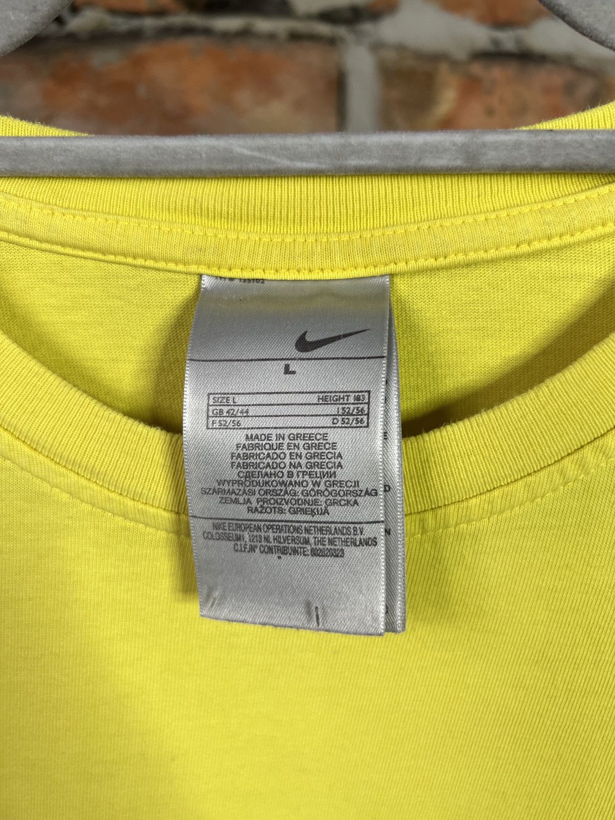Nike Vintage Nike Borussia Dortmund T-Shirt Size US L / EU 52-54 / 3 - 3 Thumbnail