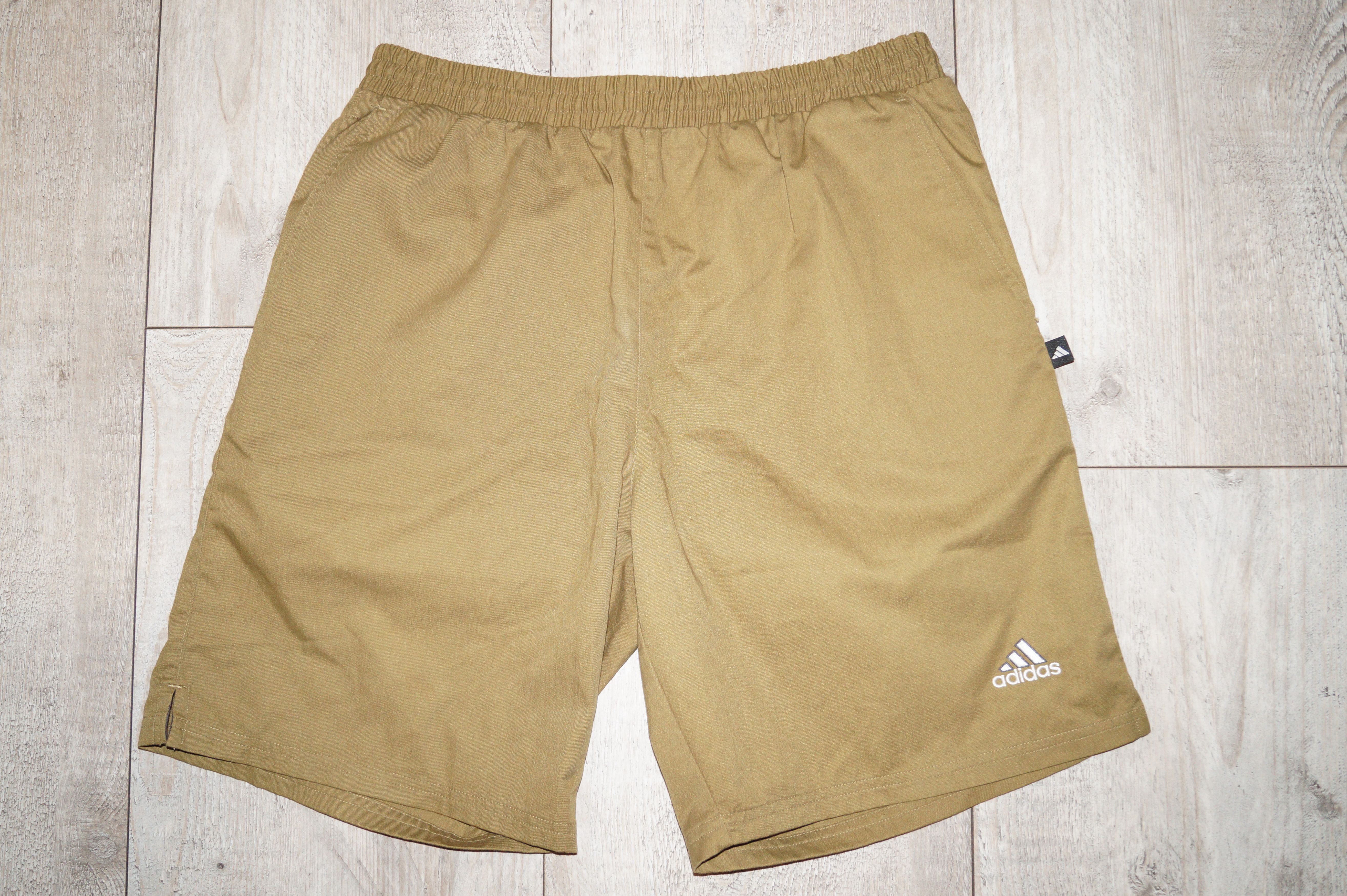 Vintage Adidas Khaki shorts M size
