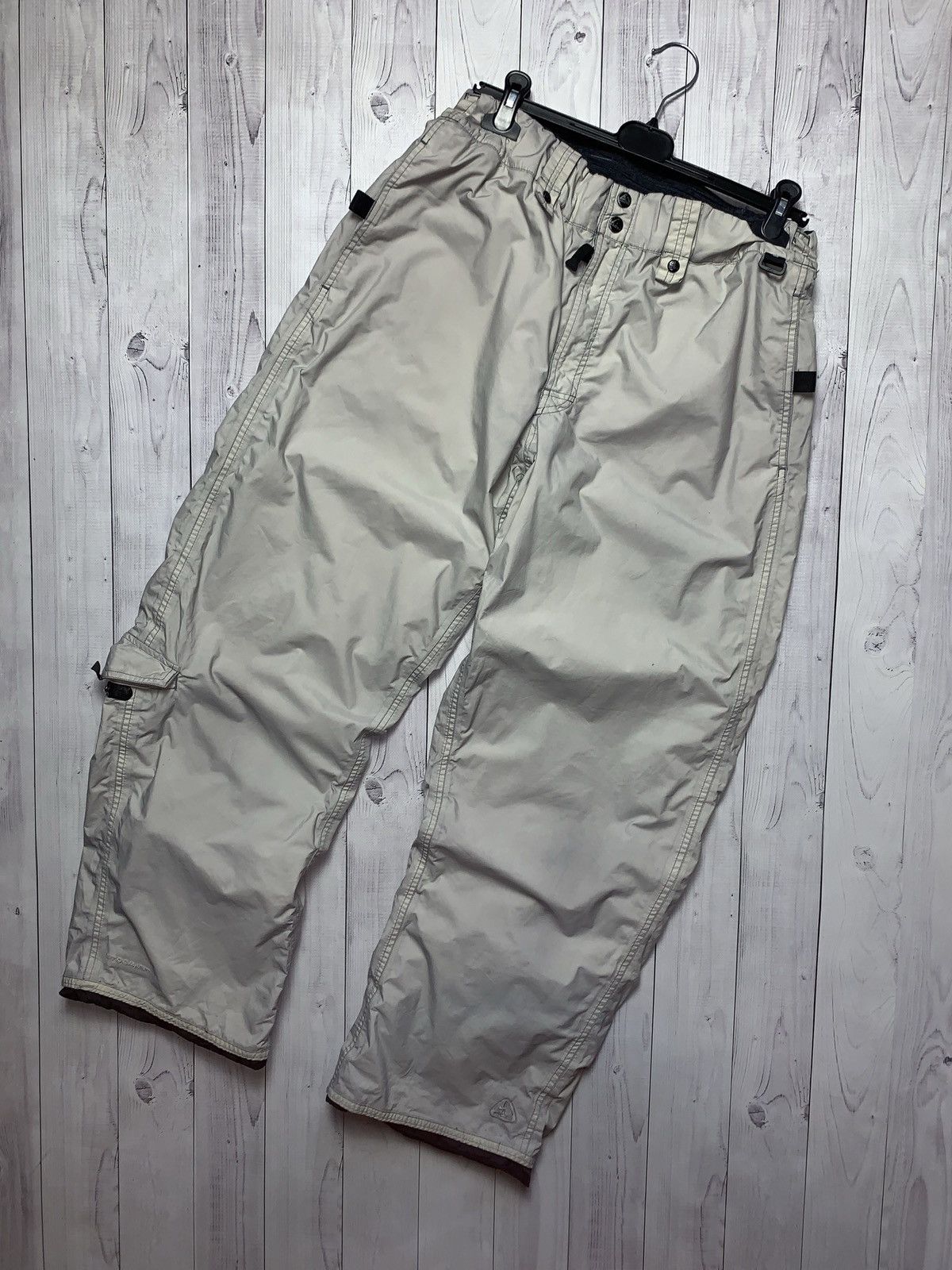 Vintage Vintage Nike ACG ski pants size L logo Size US 34 / EU 50 - 1 Thumbnail