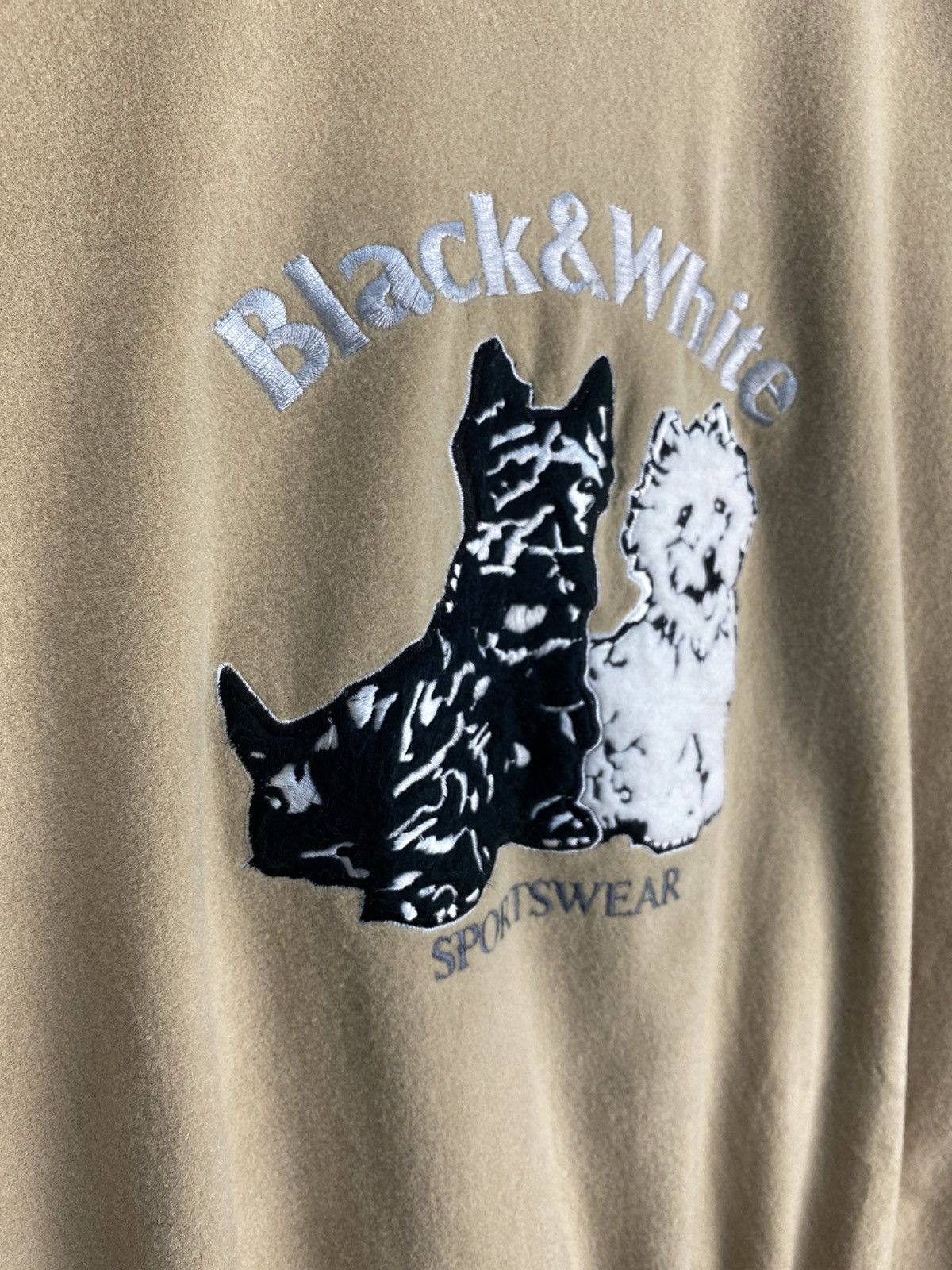 Japanese Brand Vintage Black&White Sportwear Sweatshirt Size US L / EU 52-54 / 3 - 6 Thumbnail