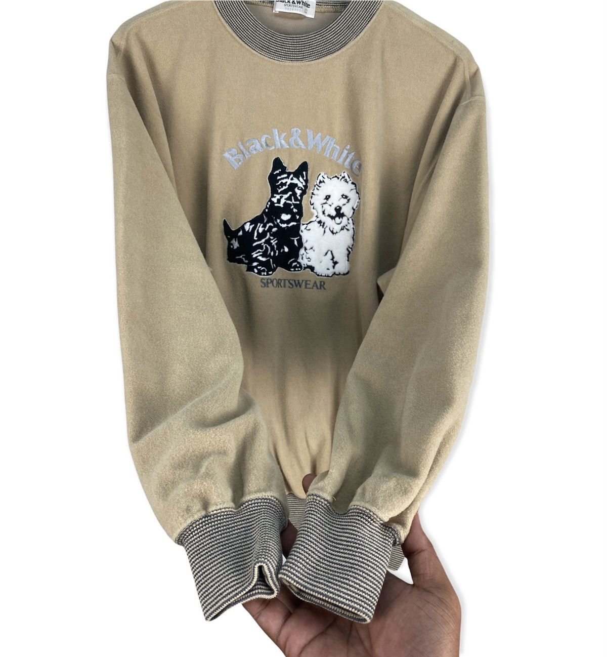 Japanese Brand Vintage Black&White Sportwear Sweatshirt Size US L / EU 52-54 / 3 - 3 Thumbnail