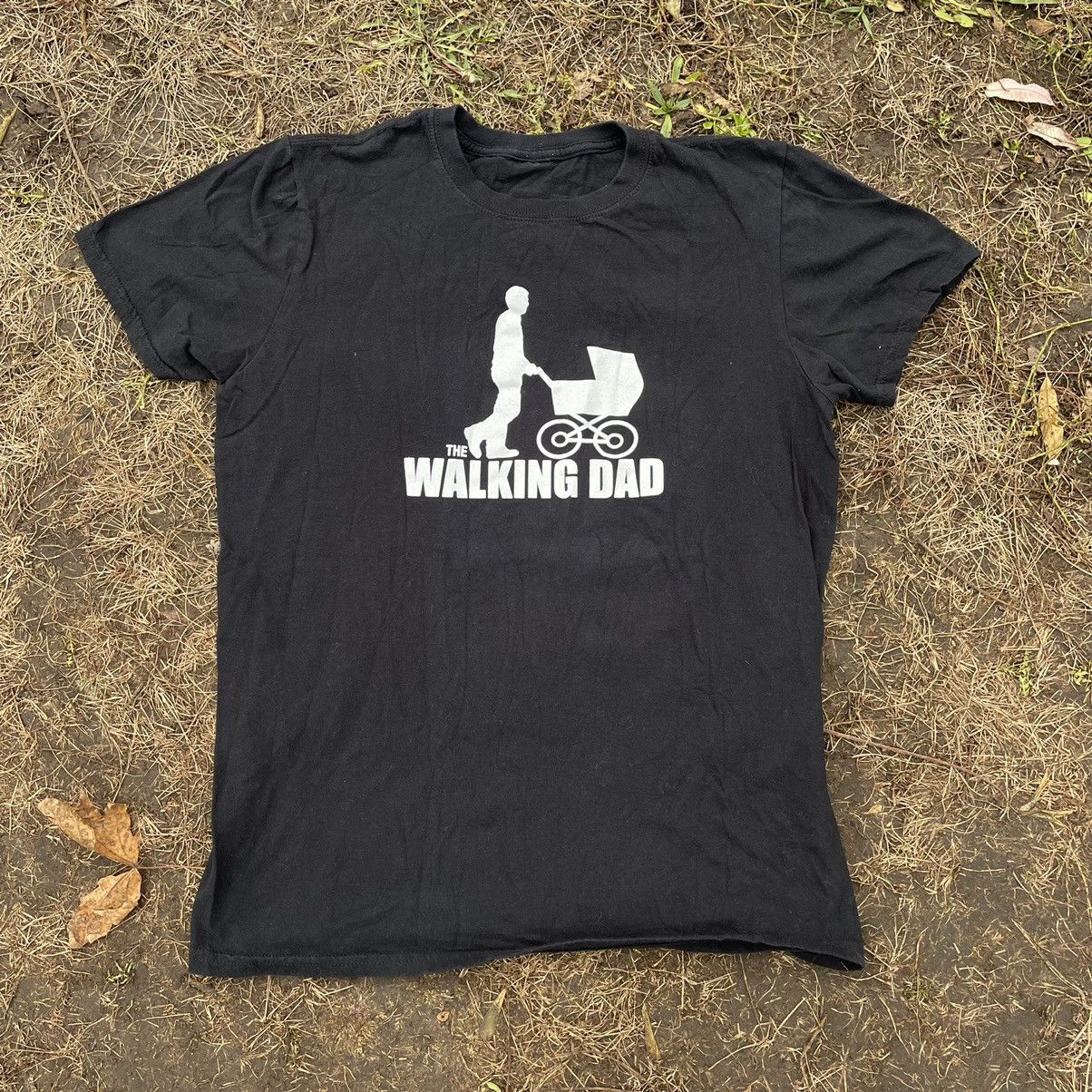 Vintage Y2K Vintage Walking Dad Graphic Tee Sarcasm Humor Streetwear Size US M / EU 48-50 / 2 - 2 Thumbnail