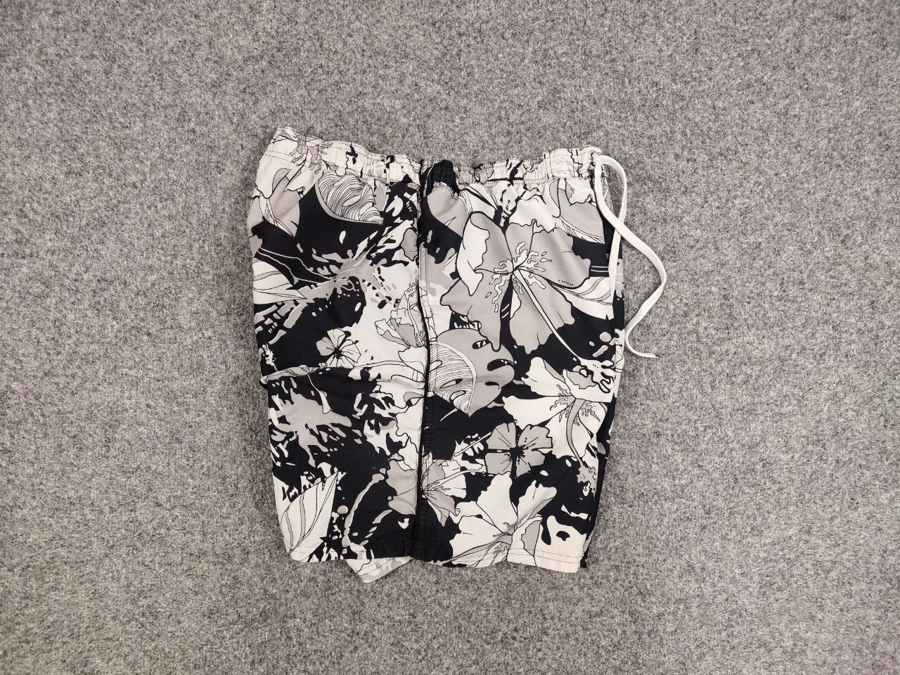 Nike Vintage 90's Nike Casual Polyester Multi logo Flowers Shorts Size US 36 / EU 52 - 11 Thumbnail