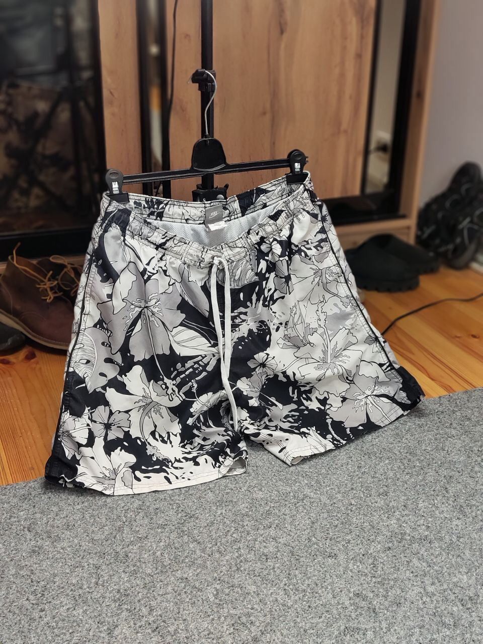 Nike Vintage 90's Nike Casual Polyester Multi logo Flowers Shorts Size US 36 / EU 52 - 18 Thumbnail