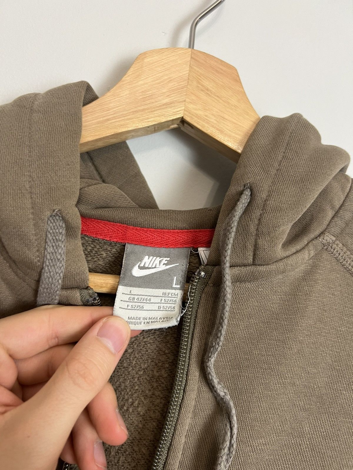 Nike RARE💥 Y2K VINTAGE BROWN NIKE TRAVIS ZIP HOODIE HYPE GRAIL Size US L / EU 52-54 / 3 - 3 Thumbnail