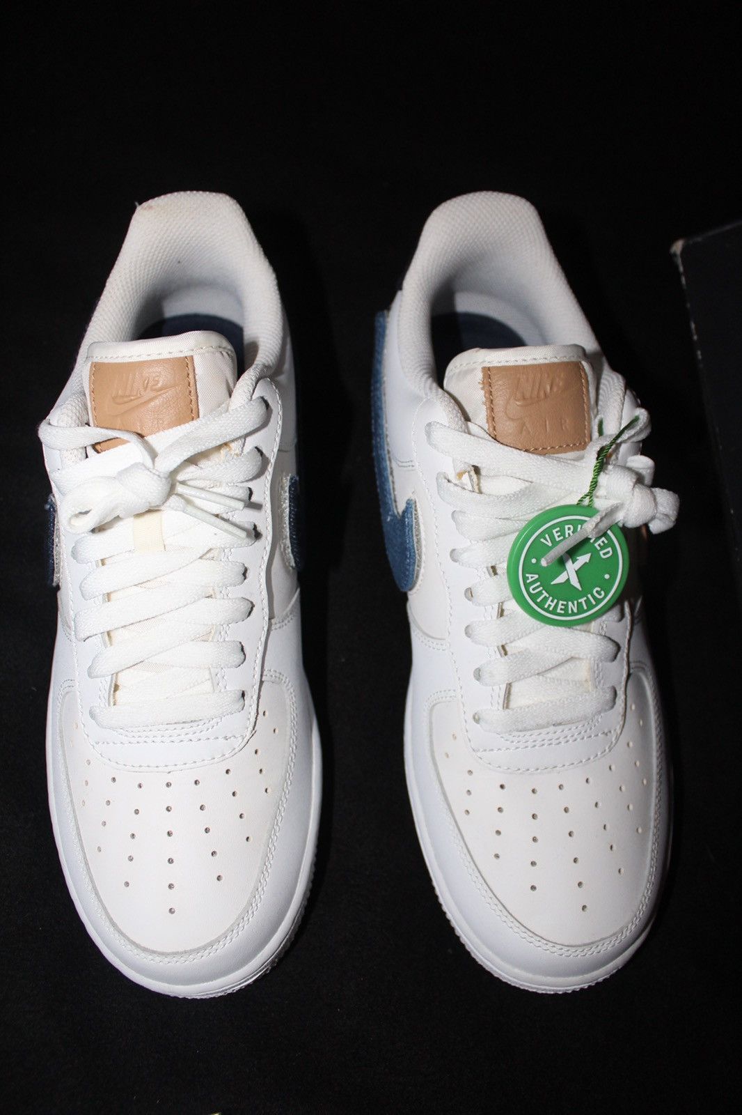 Nike Nike Air Force 1 ‘07 LV8 Removable Swoosh White Vachetta Tan Size US 7.5 / EU 40-41 - 6 Thumbnail