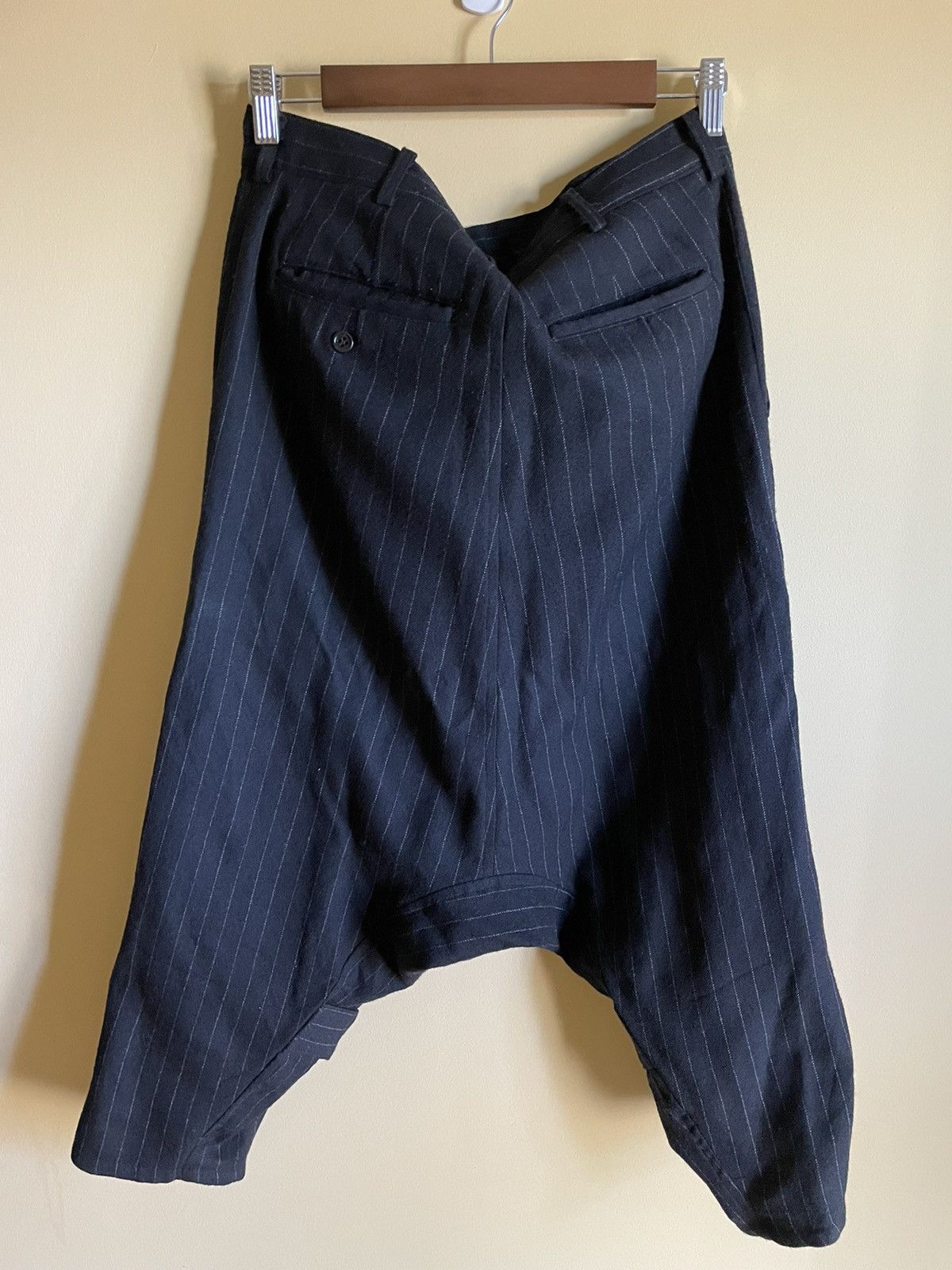 Comme des Garcons Black Wool cropped drop crotch wool trousers Size US 29 - 5 Thumbnail
