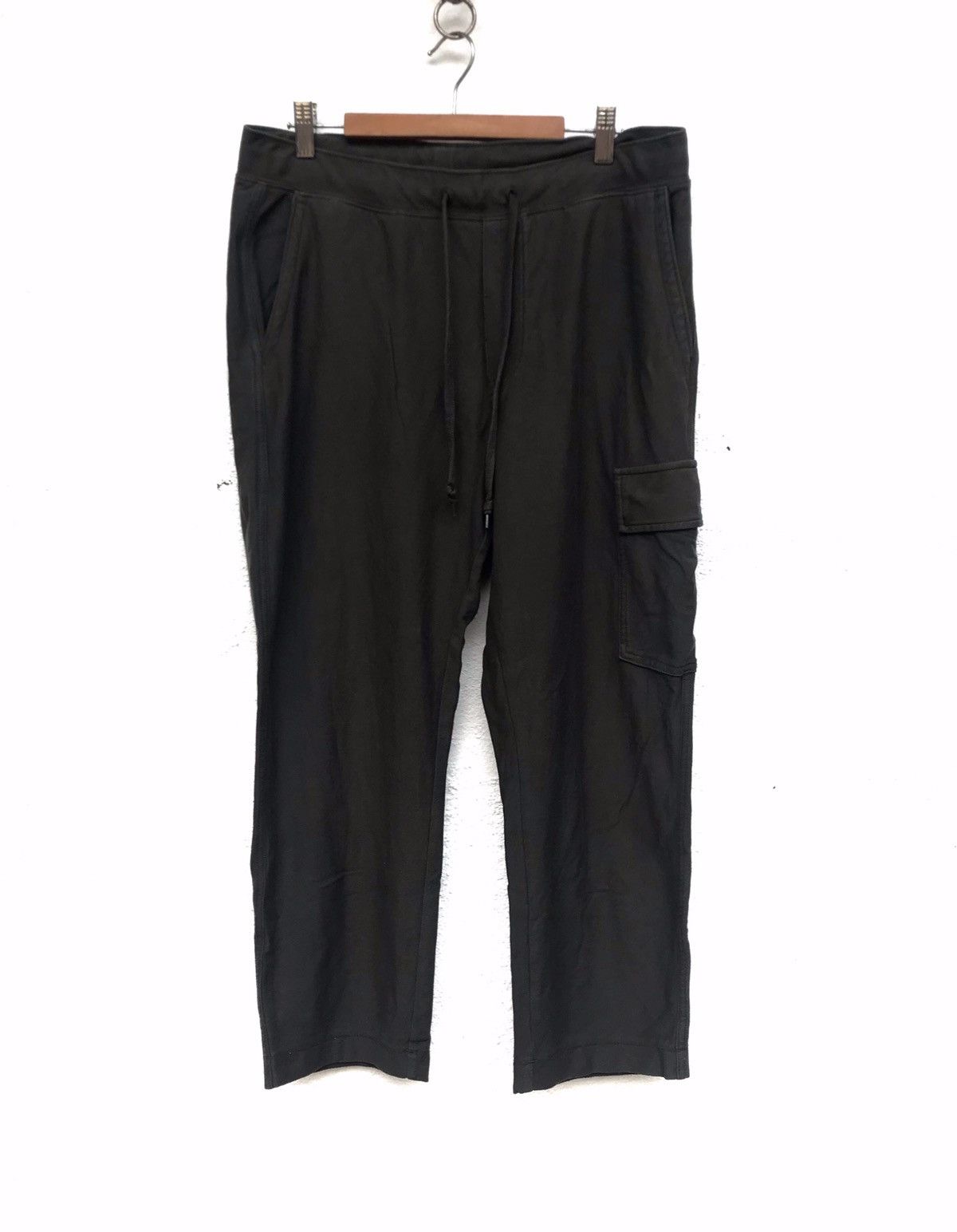 Japanese Brand × Uniqlo × Vintage 🔥Uniqlo Cargo Track Pants Size US 32 / EU 48 - 1 Thumbnail