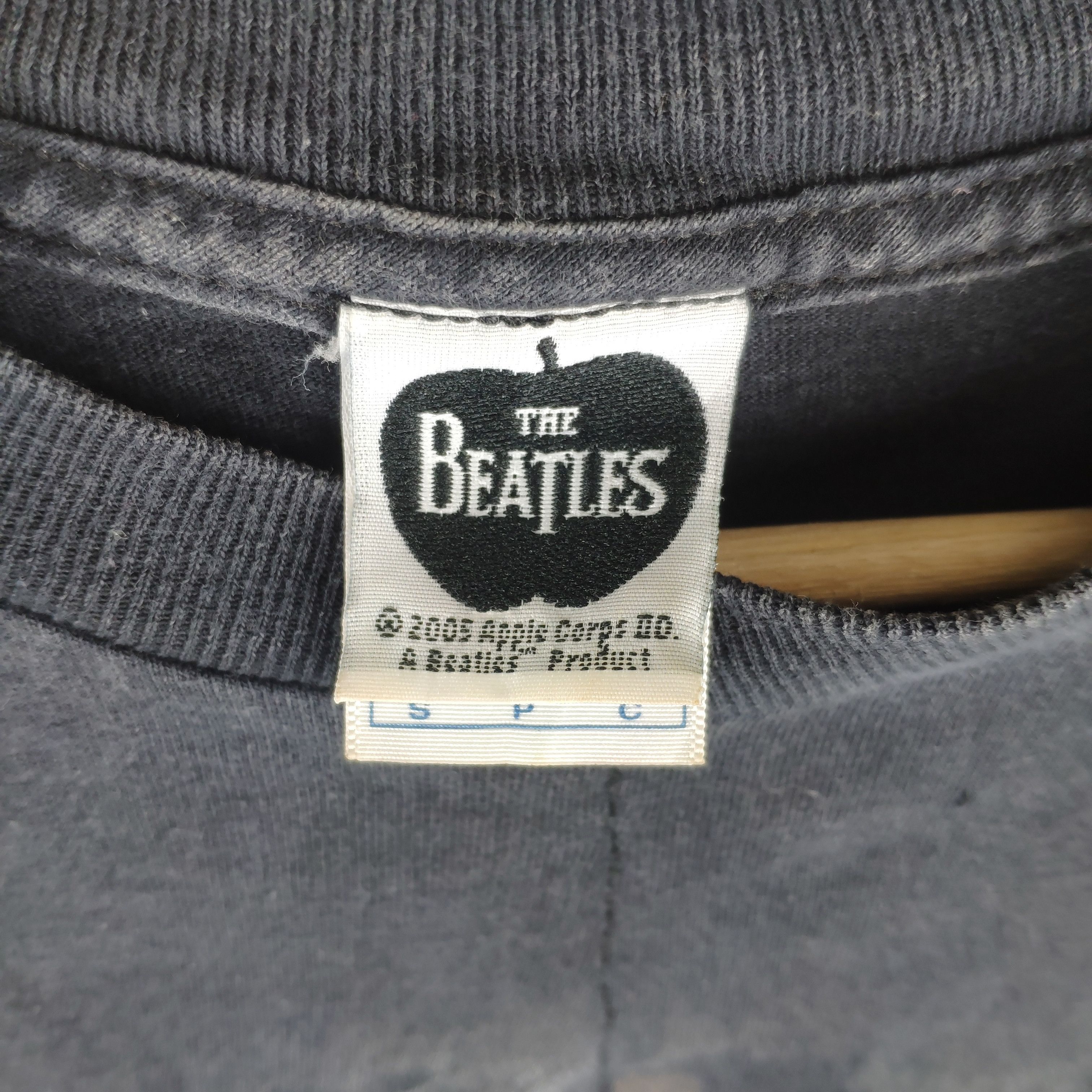 Band Tees Steal 💥 Vintage The Beatles T Shirt Distressed Band Tees Size US S / EU 44-46 / 1 - 8 Thumbnail
