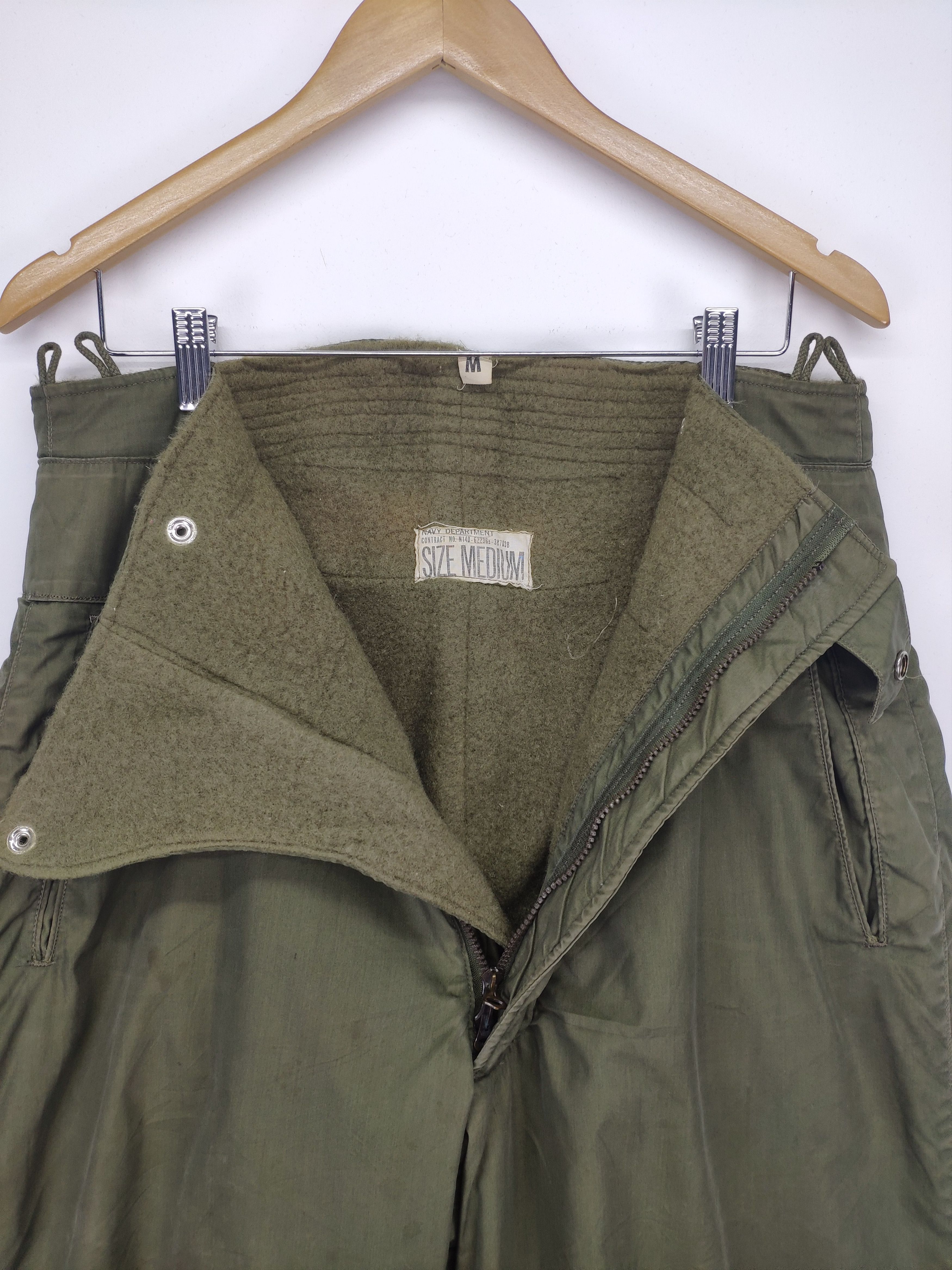 Vintage Vintage 50s Cold Weather USN Military Issue Pants WWII Size US 35 - 11 Thumbnail