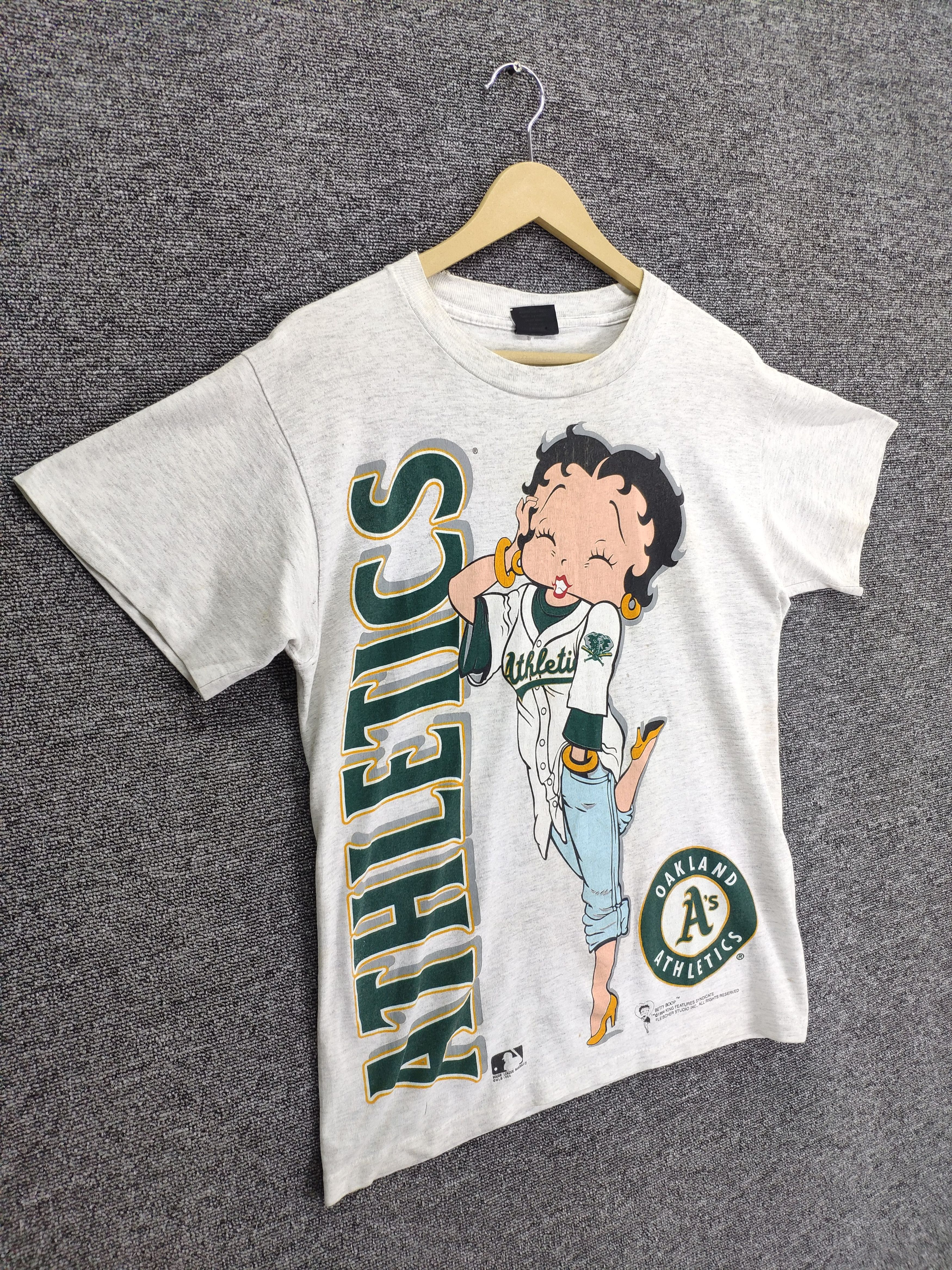 Vintage RARE🔥 Vintage 90 S Betty Boop MLB Shirt Single Stich Size US M / EU 48-50 / 2 - 3 Thumbnail