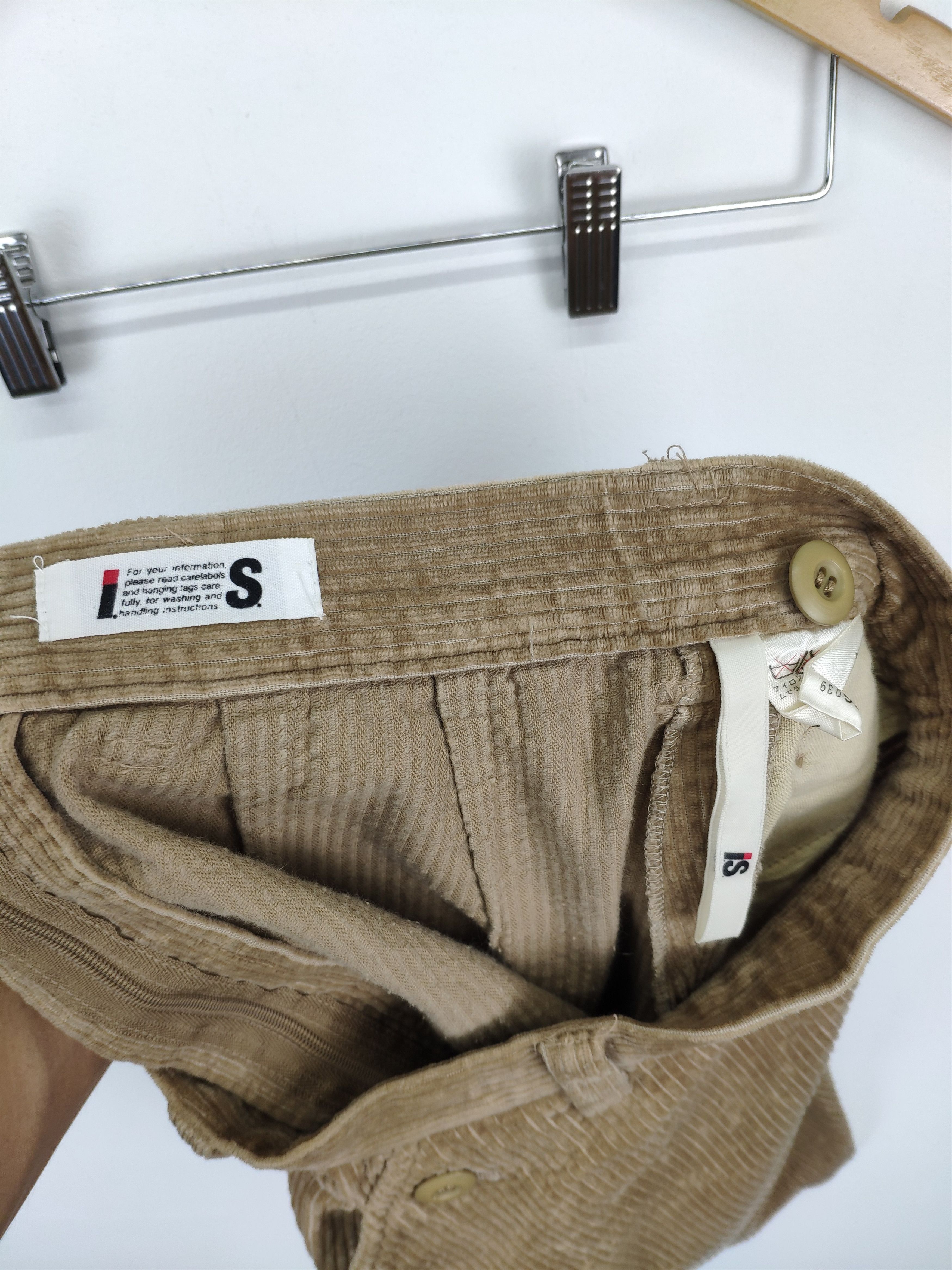 Issey Miyake × Tsumori Chisato Vintage Issey Miyake Corduroy Skirt Mini Size 24" / US 00 / IT 34 - 3 Thumbnail