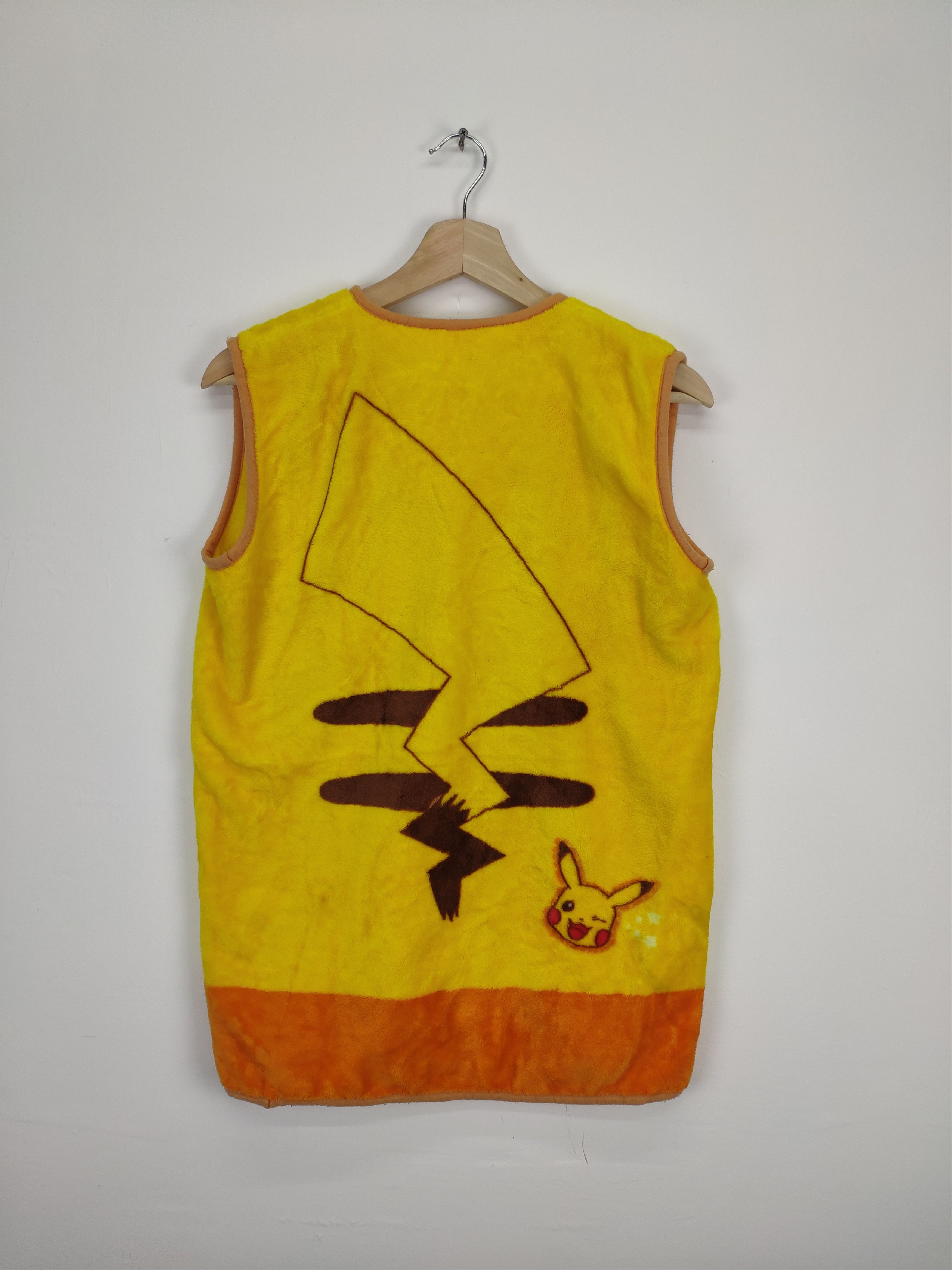 Anime × Japanese Brand × Pokemon Pokemon Character Fleece Vest OVP Size US S / EU 44-46 / 1 - 9 Thumbnail