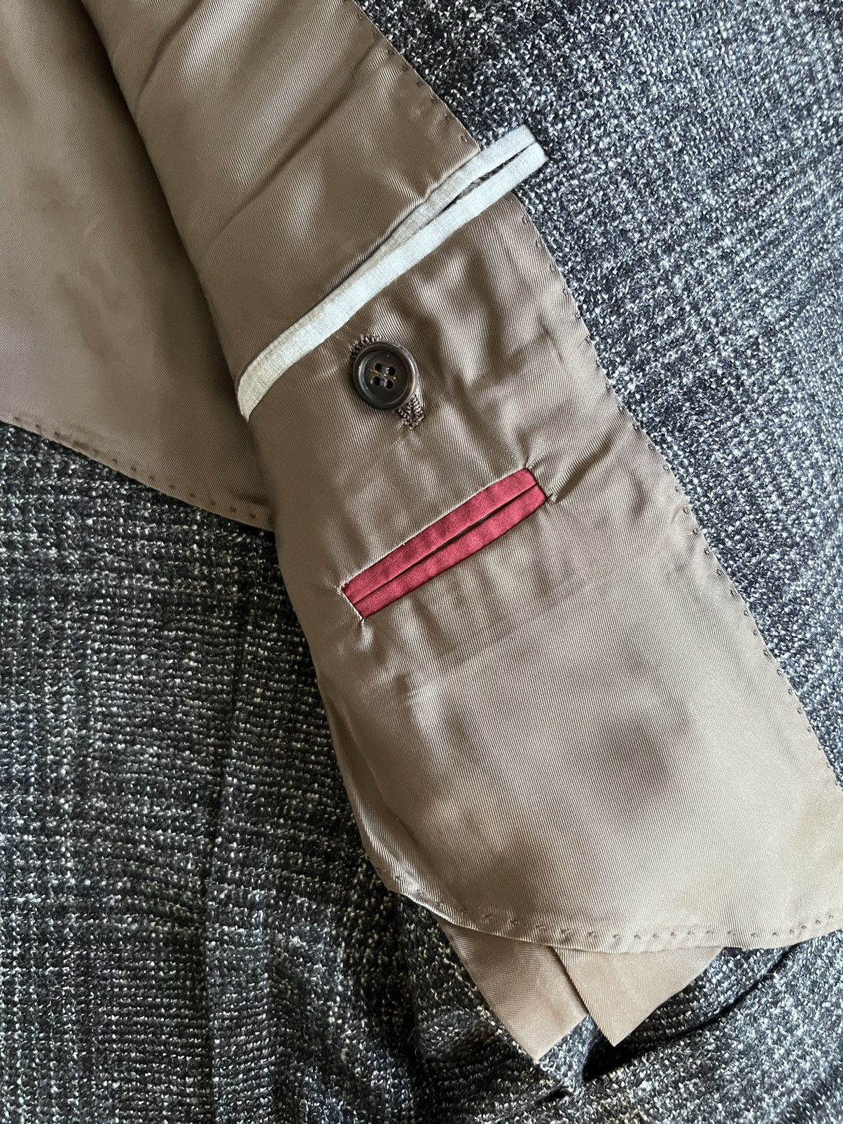 Brunello Cucinelli $4K+ wool/silk/cashmere blazer, IT50, Italy Size 40R - 13 Thumbnail