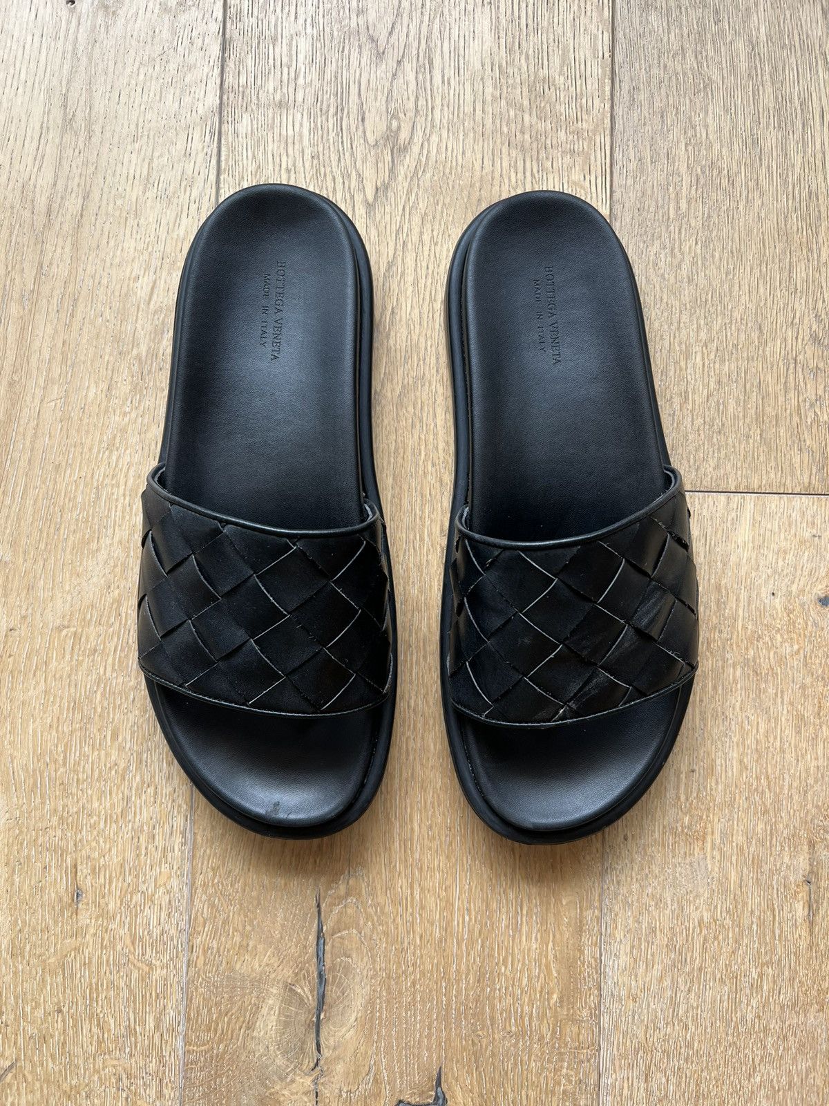Bottega Veneta Bottega Veneta Intrecciato Leather Slides Size US 9 / EU 42 - 1 Thumbnail