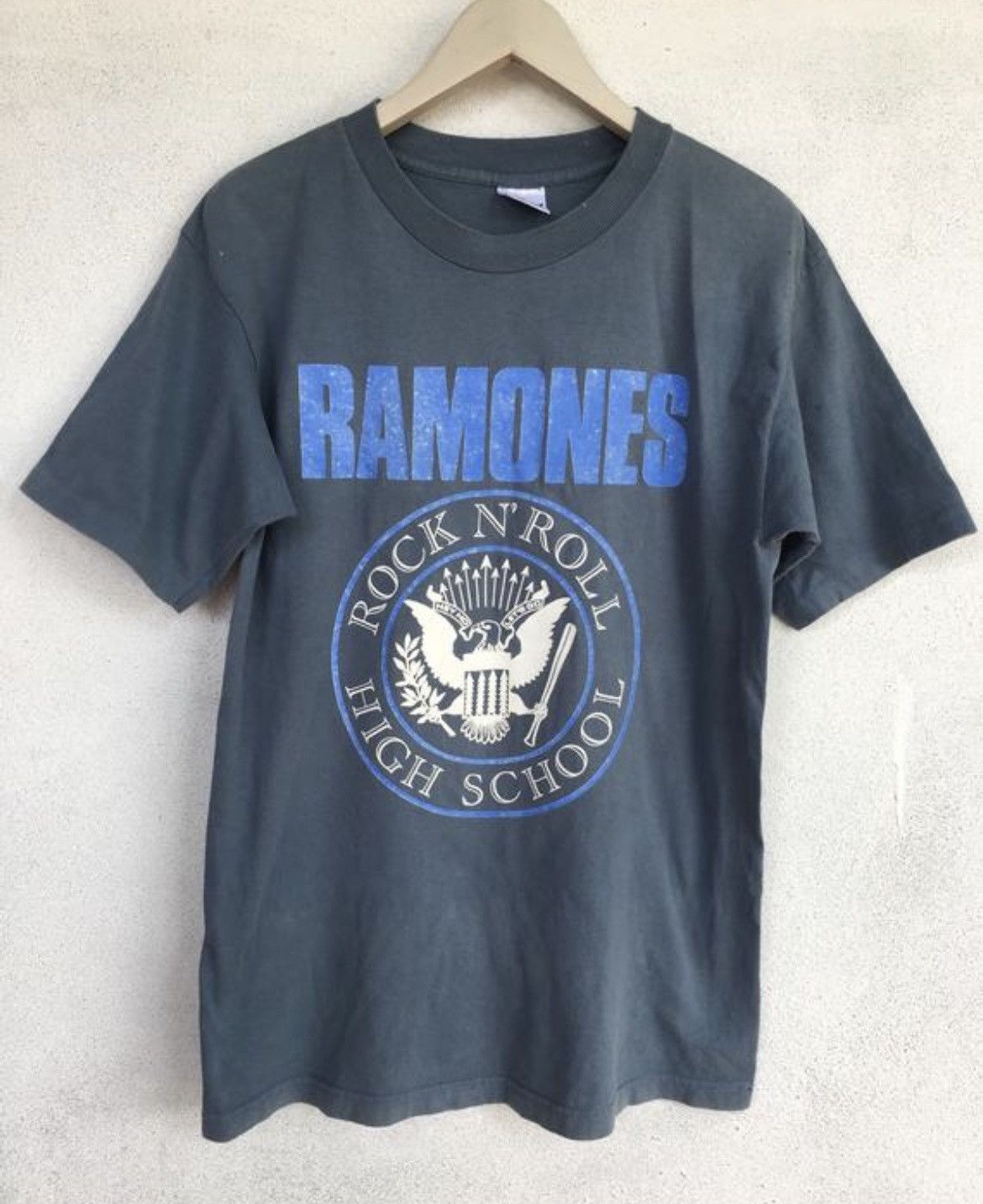Band Tees × Vintage Vintage 90s Ramones Rock N' Roll High School punk band tee Size US M / EU 48-50 / 2 - 1 Thumbnail