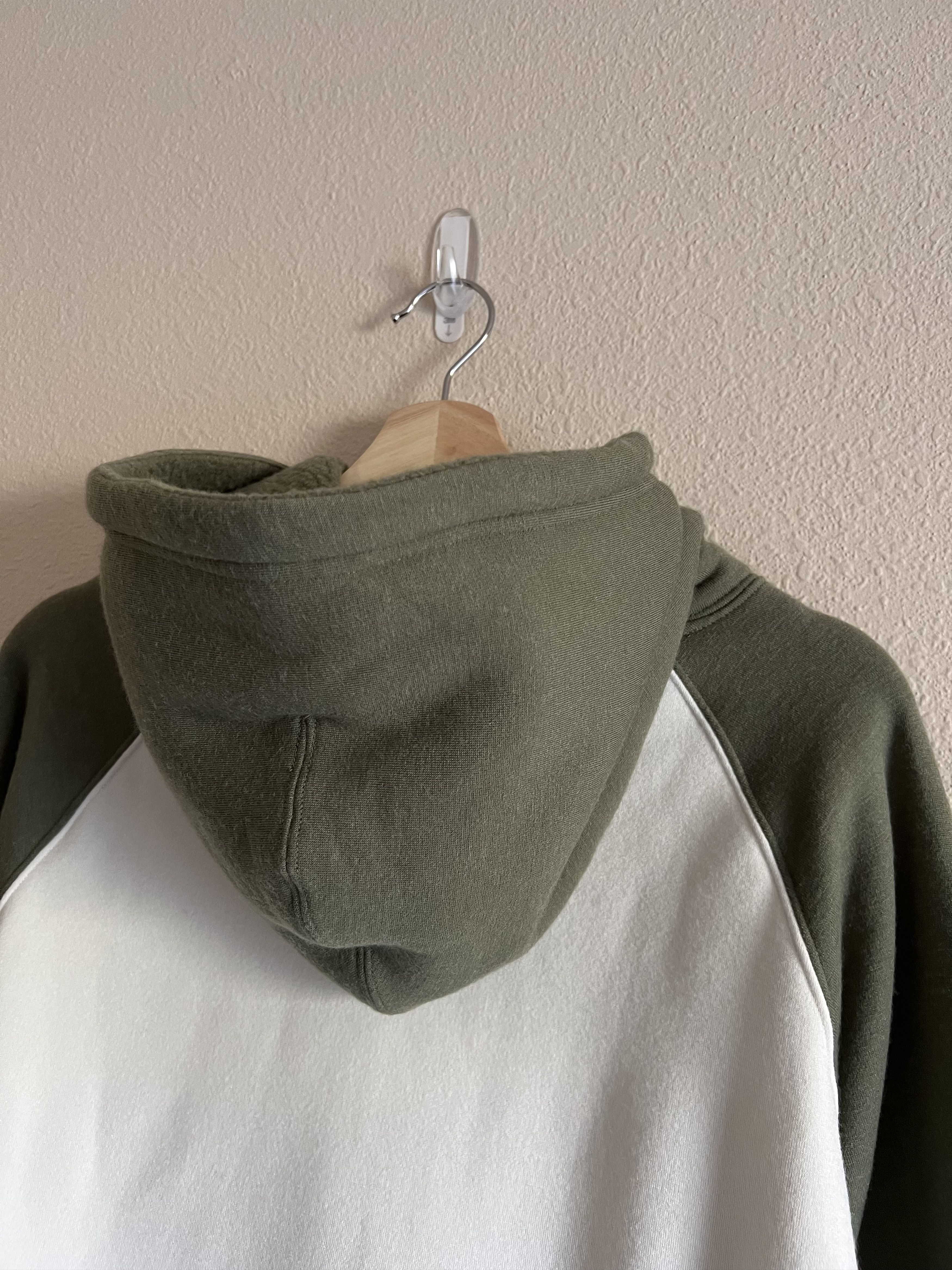 Beams Plus Beams Plus Two Tone Hoodie in White Olive Size US XL / EU 56 / 4 - 7 Thumbnail