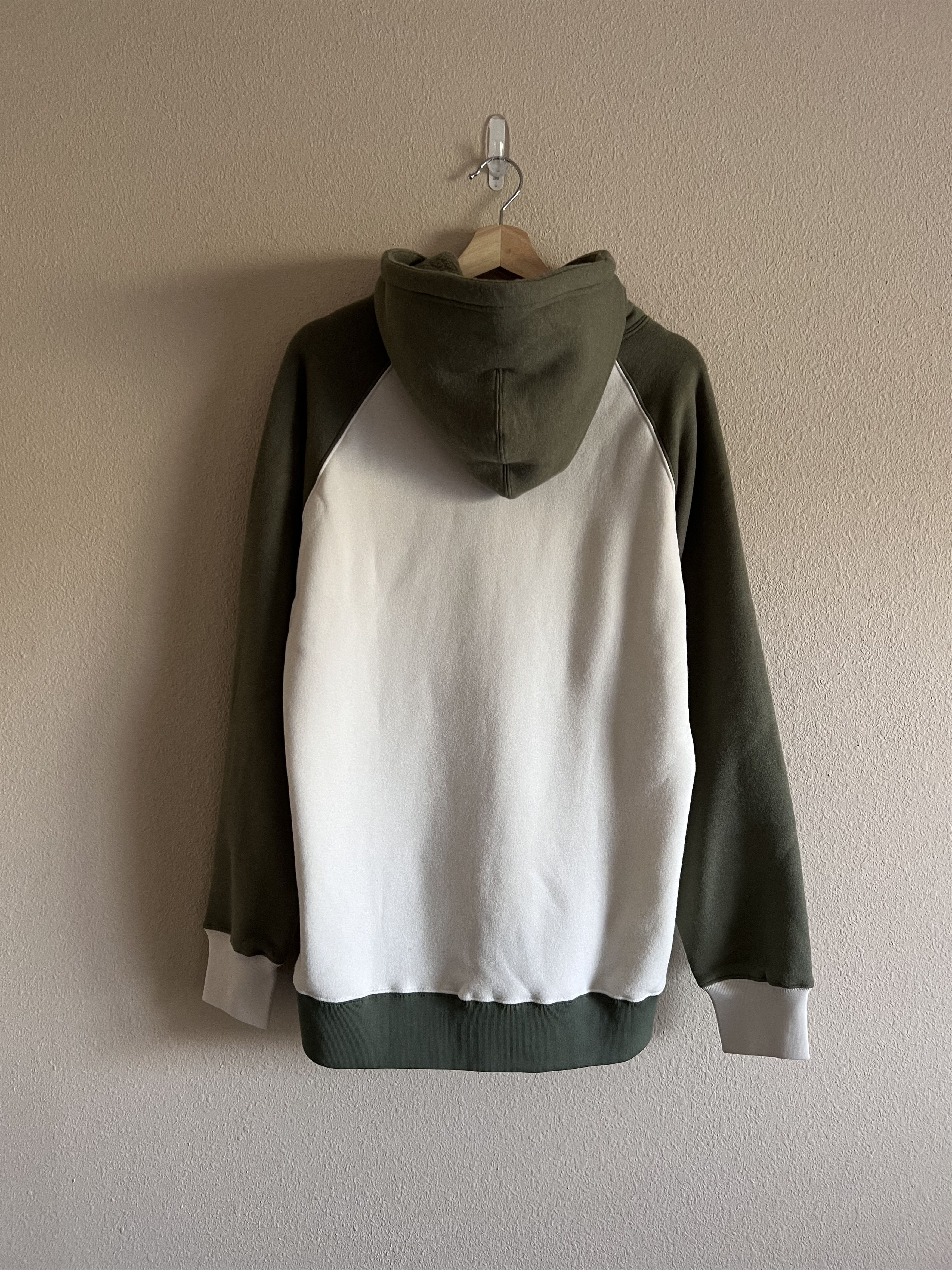 Beams Plus Beams Plus Two Tone Hoodie in White Olive Size US XL / EU 56 / 4 - 6 Thumbnail