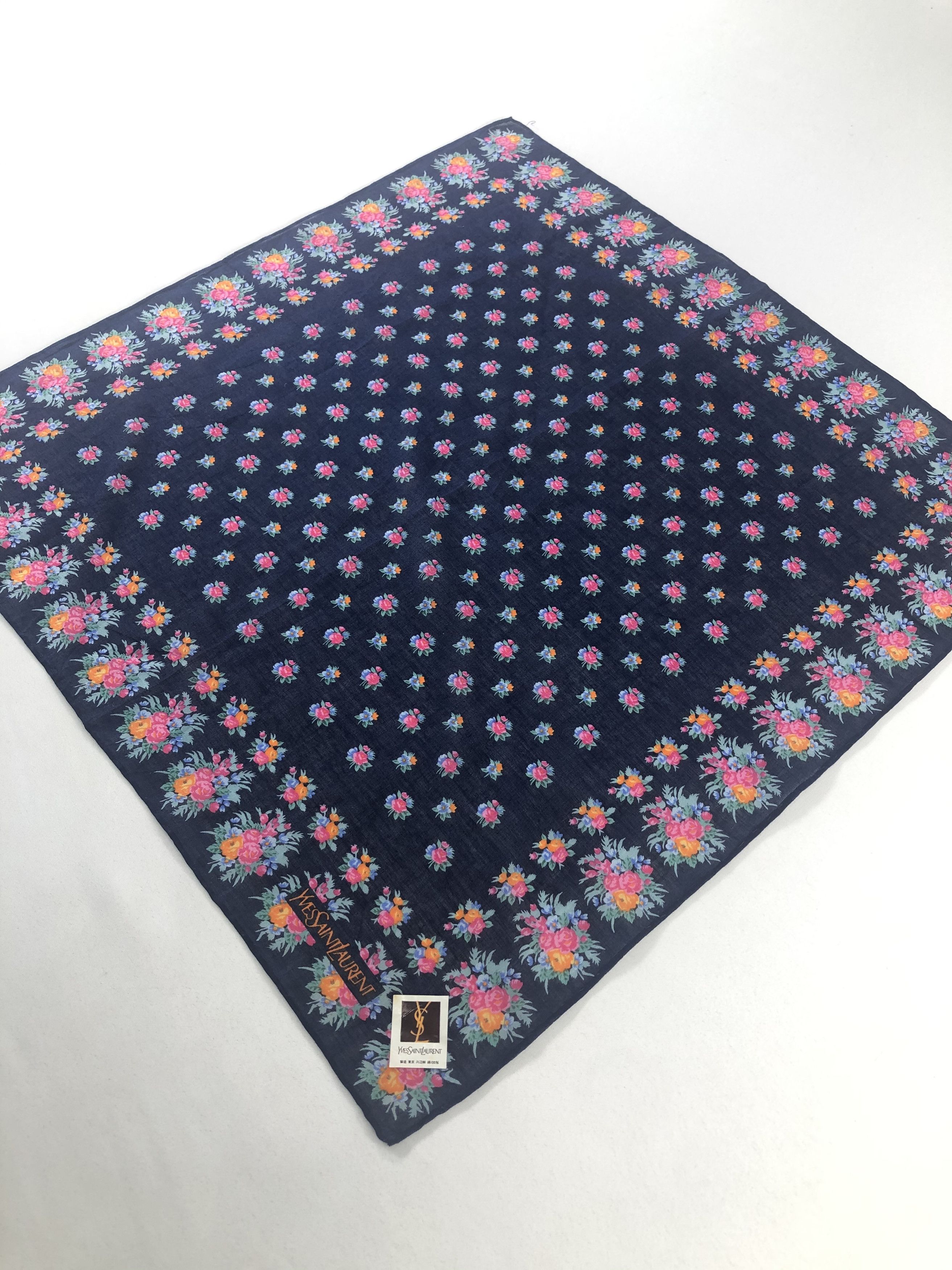 Yves Saint Laurent Yves Saint Laurent Handkerchief / Bandana / Neckerchief Size ONE SIZE - 3 Thumbnail