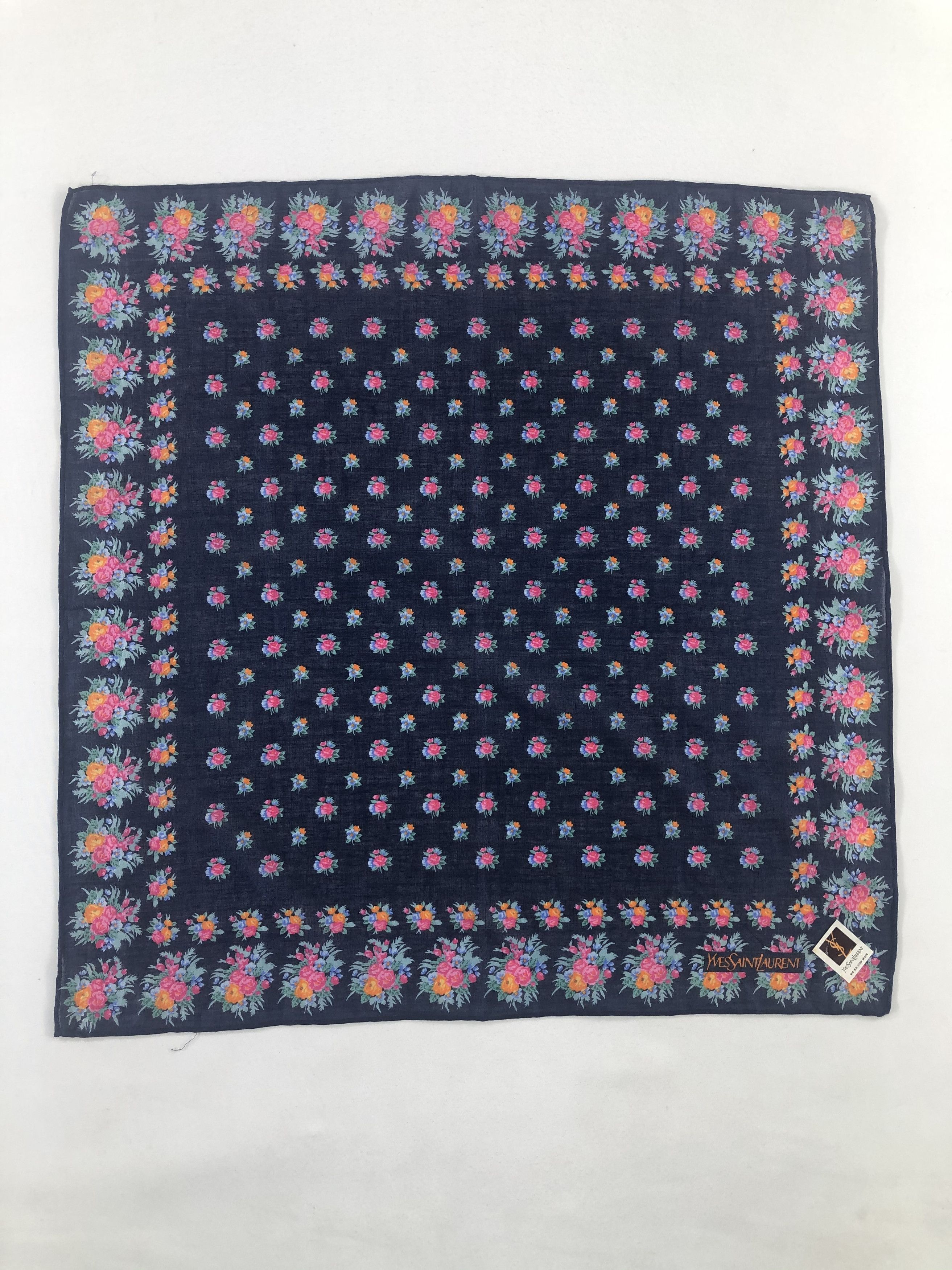 Yves Saint Laurent Yves Saint Laurent Handkerchief / Bandana / Neckerchief Size ONE SIZE - 2 Thumbnail