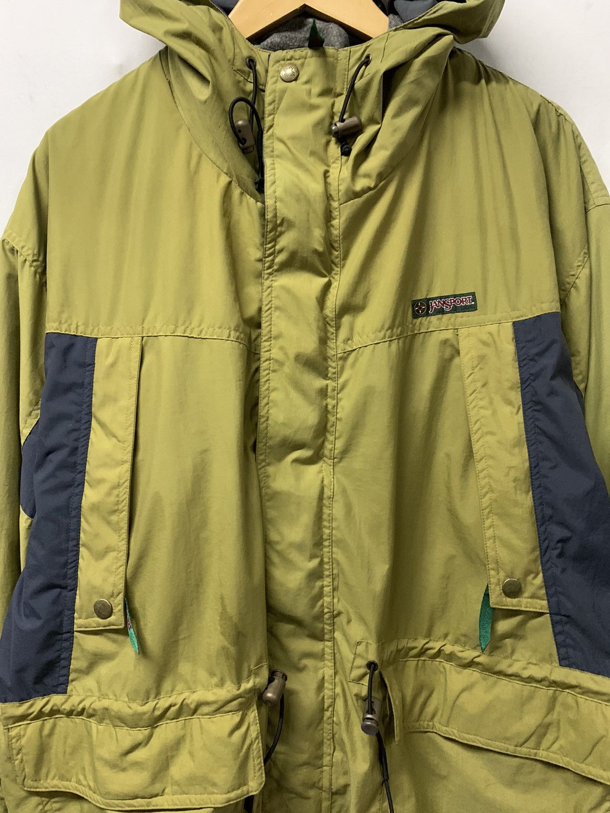Jansport Vintage Jansport Nylon Outdoor Jacket Size US L / EU 52-54 / 3 - 3 Thumbnail
