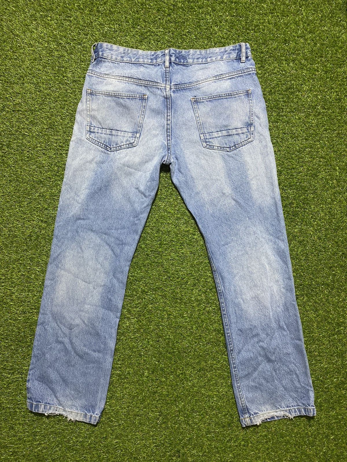 Vintage Vintage 90s jeans denim faded streetwear blue size 34 Size US 34 / EU 50 - 1 Thumbnail