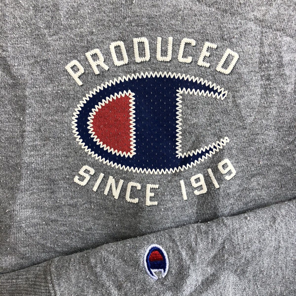 Champion Champion Products Centre Logo Sweatshirt Grey Medium Size US L / EU 52-54 / 3 - 7 Thumbnail
