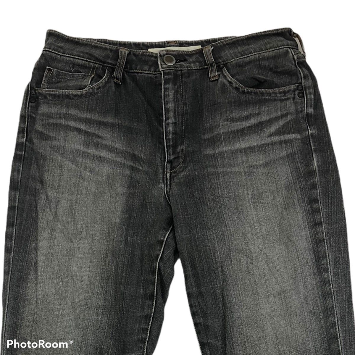 Uniqlo Uniqlo Custom Patch Sun Faded Distressed Denim Size US 28 / EU 44 - 2 Thumbnail