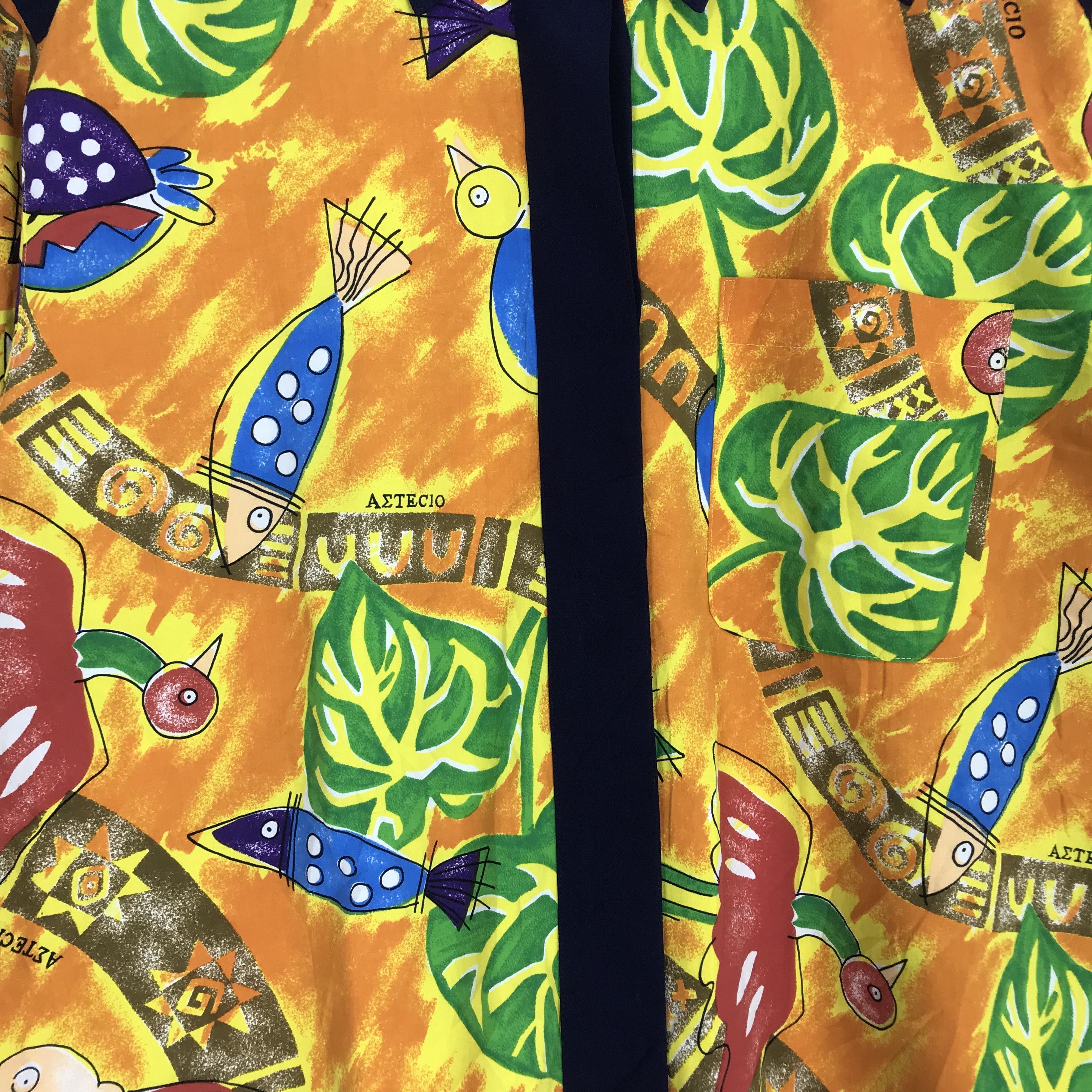 Arts & Science Vintage Baroque Aztecio Psychedelic Floral Fish Bird Size US M / EU 48-50 / 2 - 4 Thumbnail