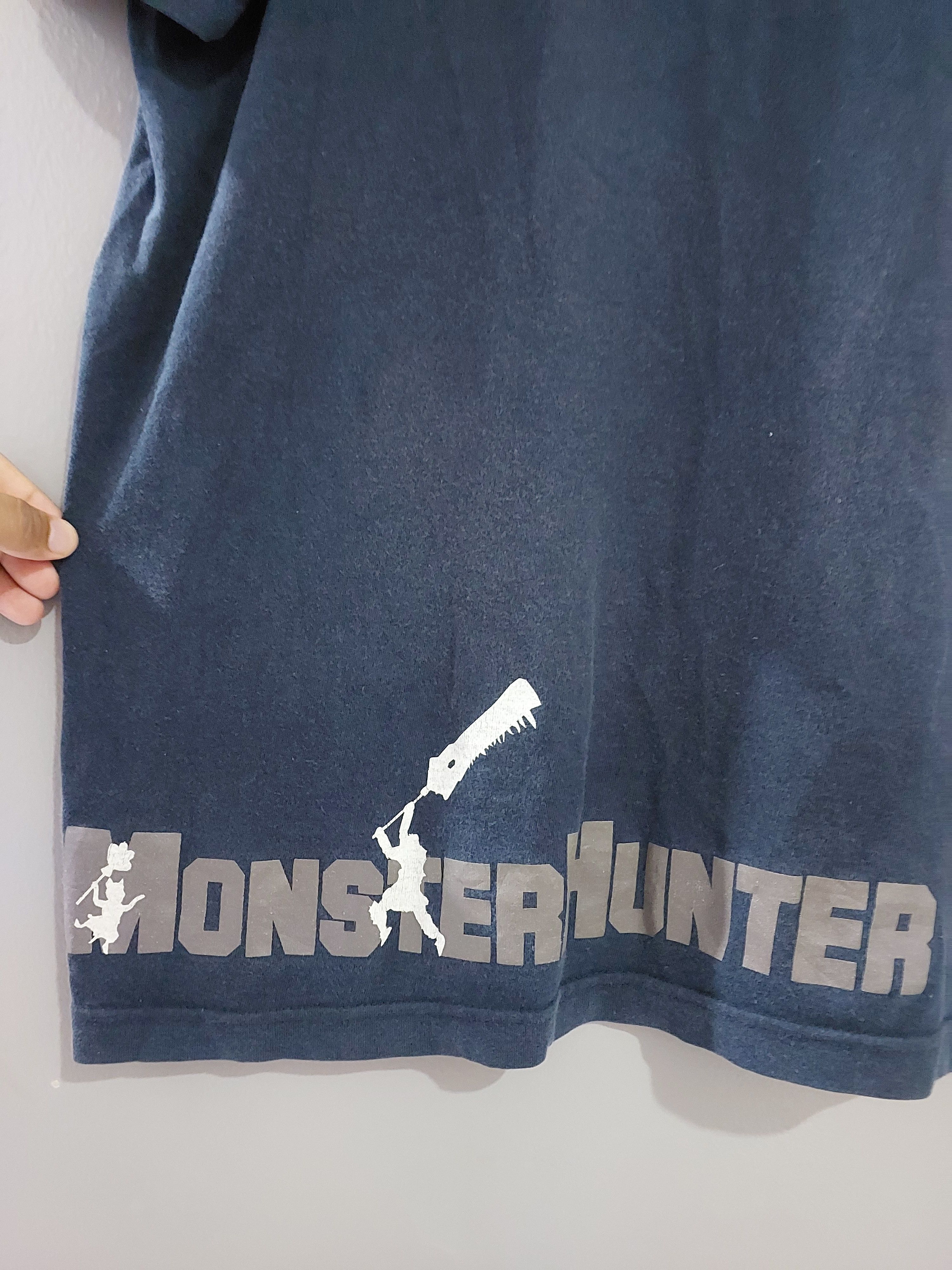 Anime × Japanese Brand × Vintage VINTAGE MONSTER HUNTER GAME ANIME MOVIE COSPA T-SHIRT Size US L / EU 52-54 / 3 - 11 Thumbnail
