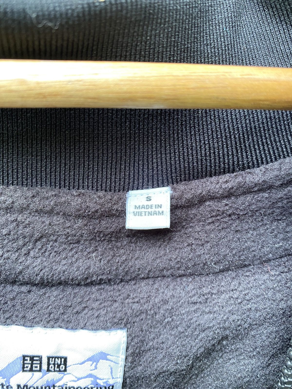 Uniqlo × White Mountaineering White Mountaineering x Uniqlo Zip up black Fleece Jackets Size US S / EU 44-46 / 1 - 5 Thumbnail