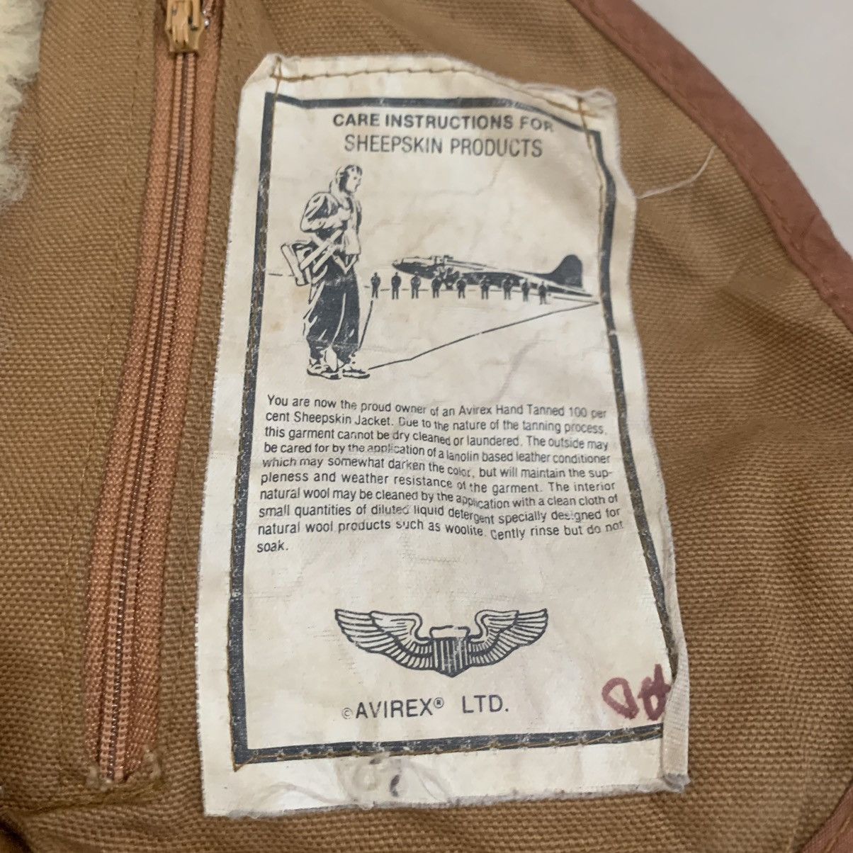 Avirex Vintage Avirex B-3 USAAF Shearling Leather Flight Jacket Size US M / EU 48-50 / 2 - 18 Thumbnail