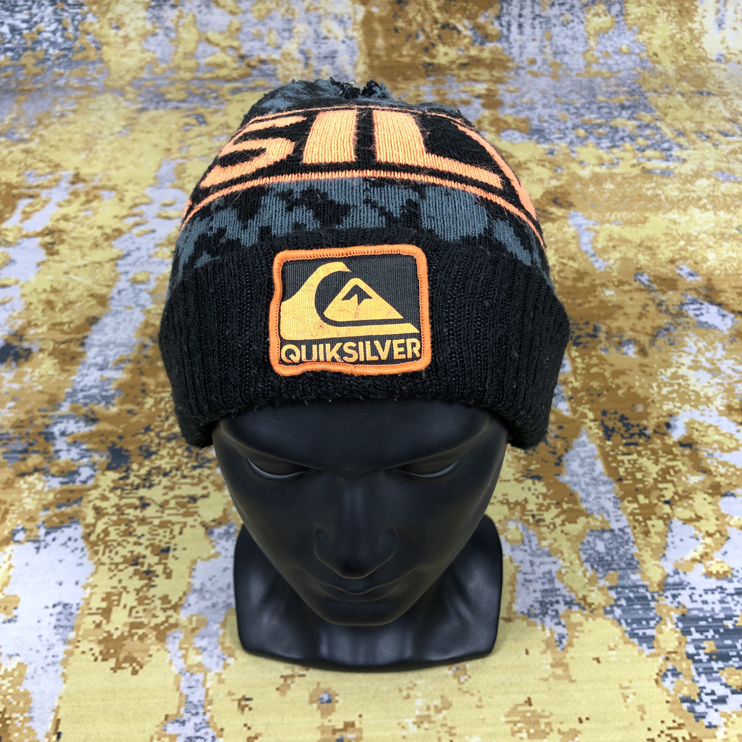 Quiksilver × Vintage Vintage Quiksilver Ribbed Beanie Hat B1670 Size ONE SIZE - 1 Thumbnail