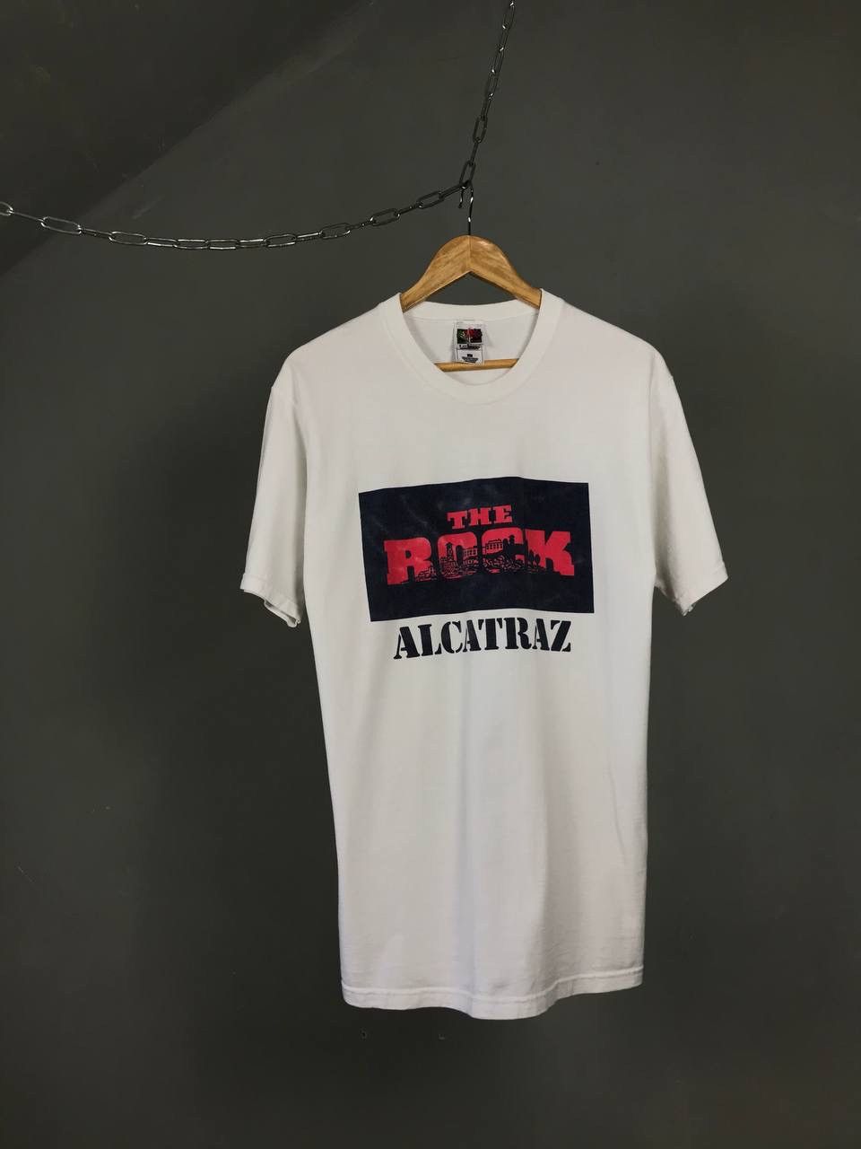Vintage The Rock Alcatraz vintage movie streetwear tee Size US M / EU 48-50 / 2 - 1 Thumbnail