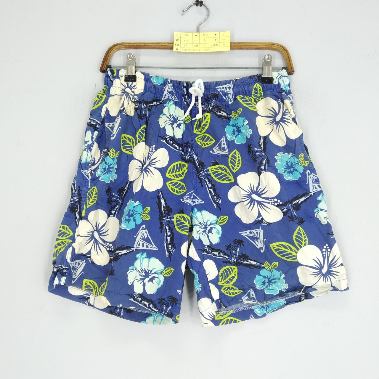 Vintage Vintage Shorts Flower Surf Hawaii Short Drawstring Pant Size US 30 / EU 46 - 1 Thumbnail
